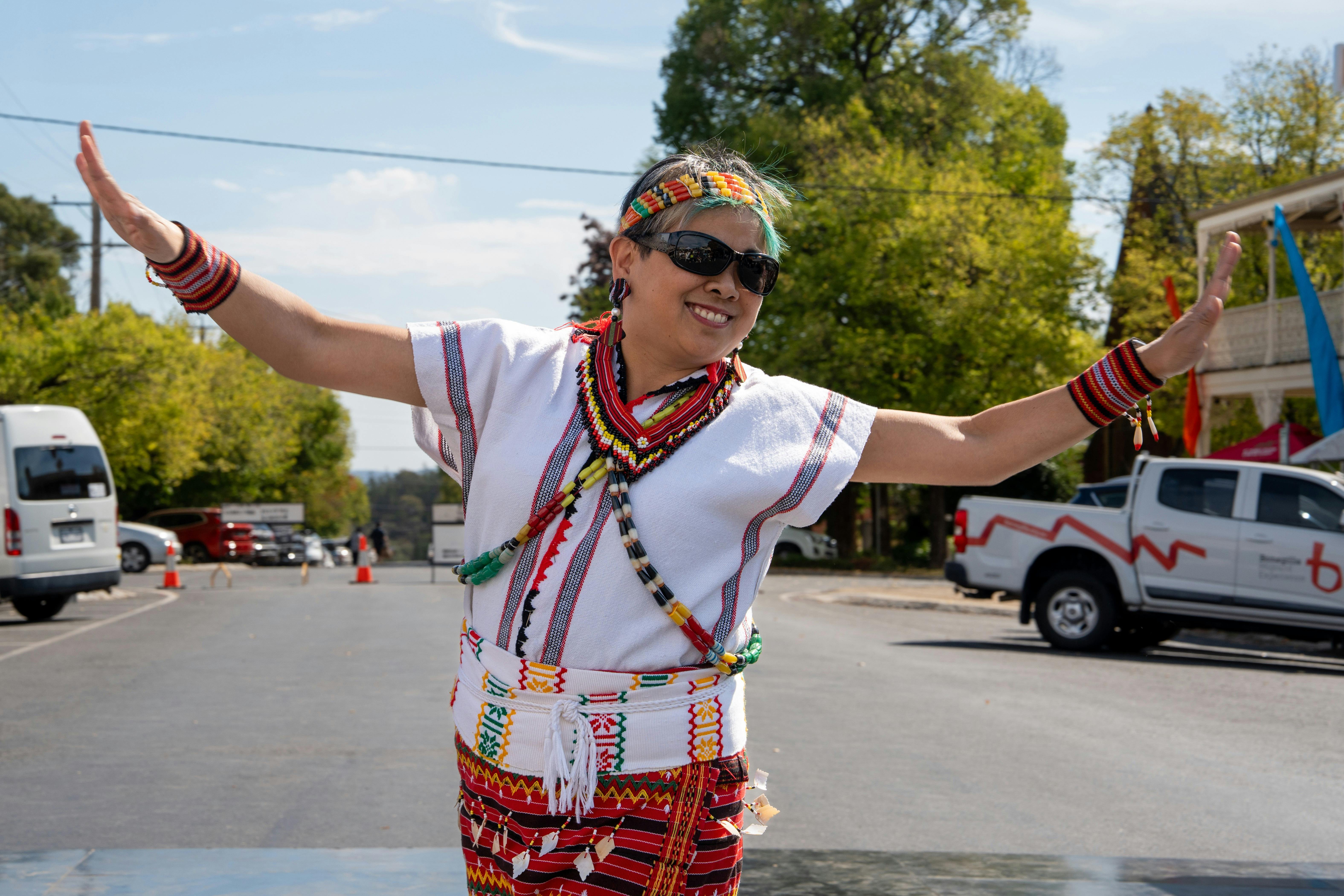 Filipino Australian Community of Albury Wodonga dancer
