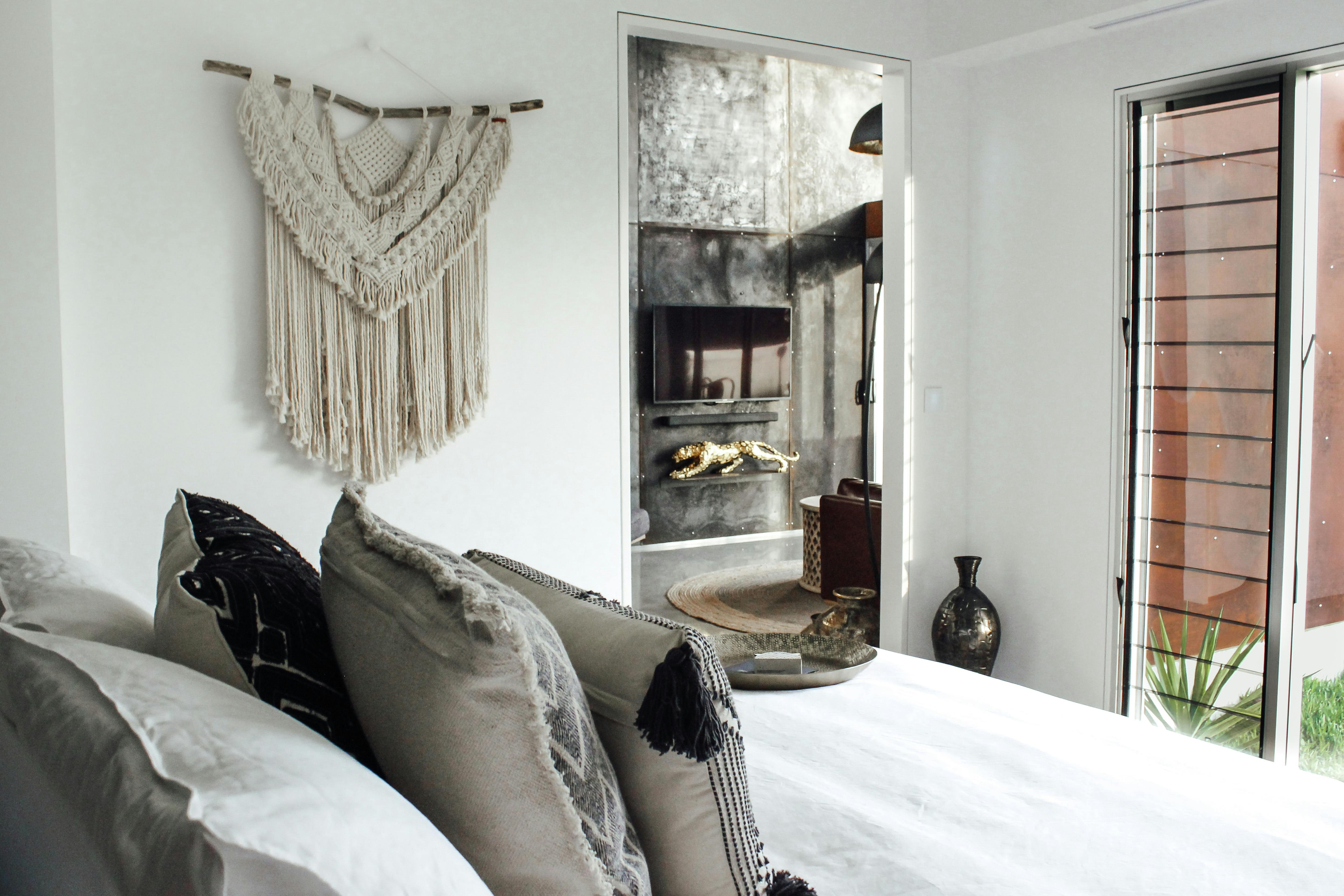 Thought full touches everywhere