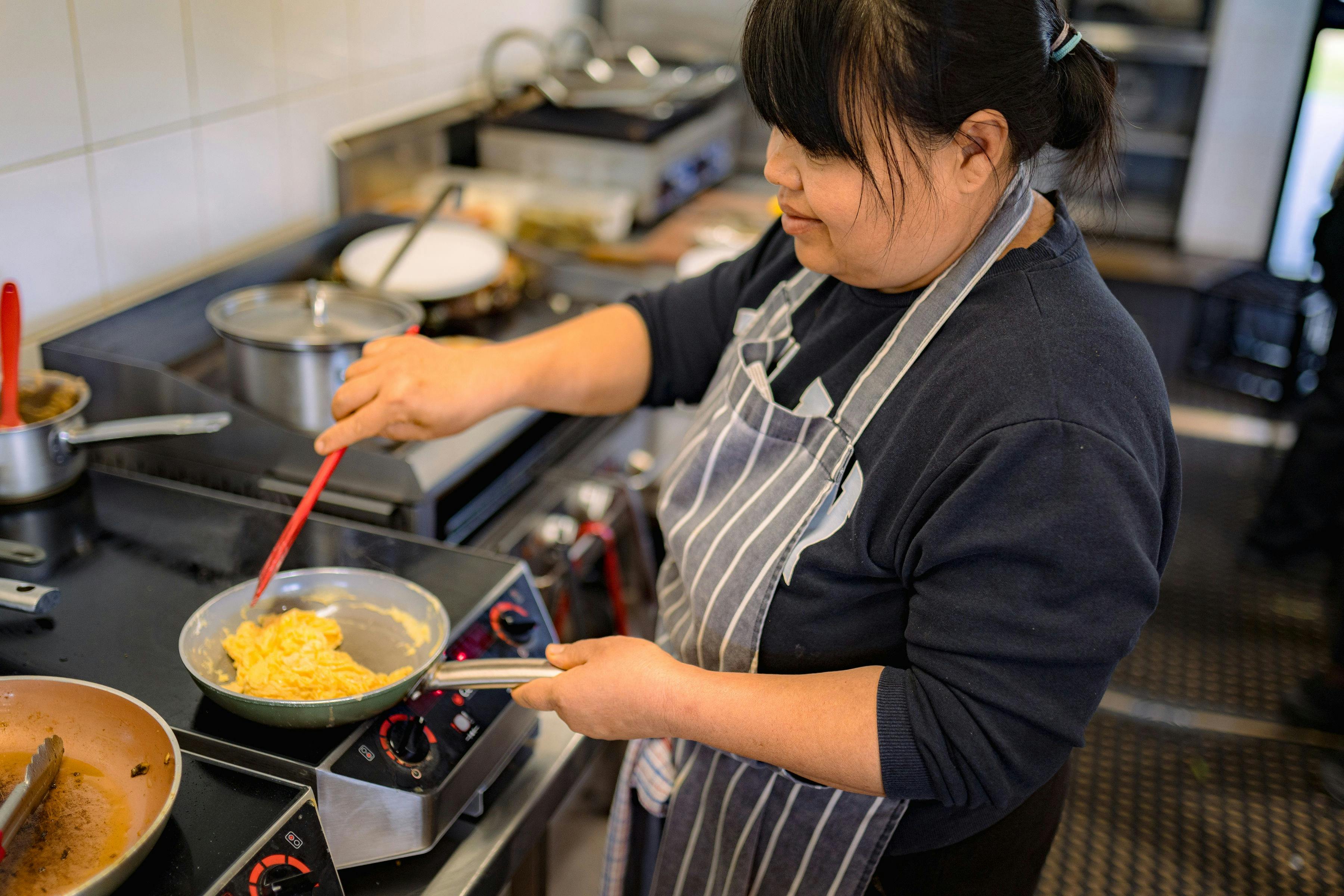 Dickson Cafe - Kitchen food prep