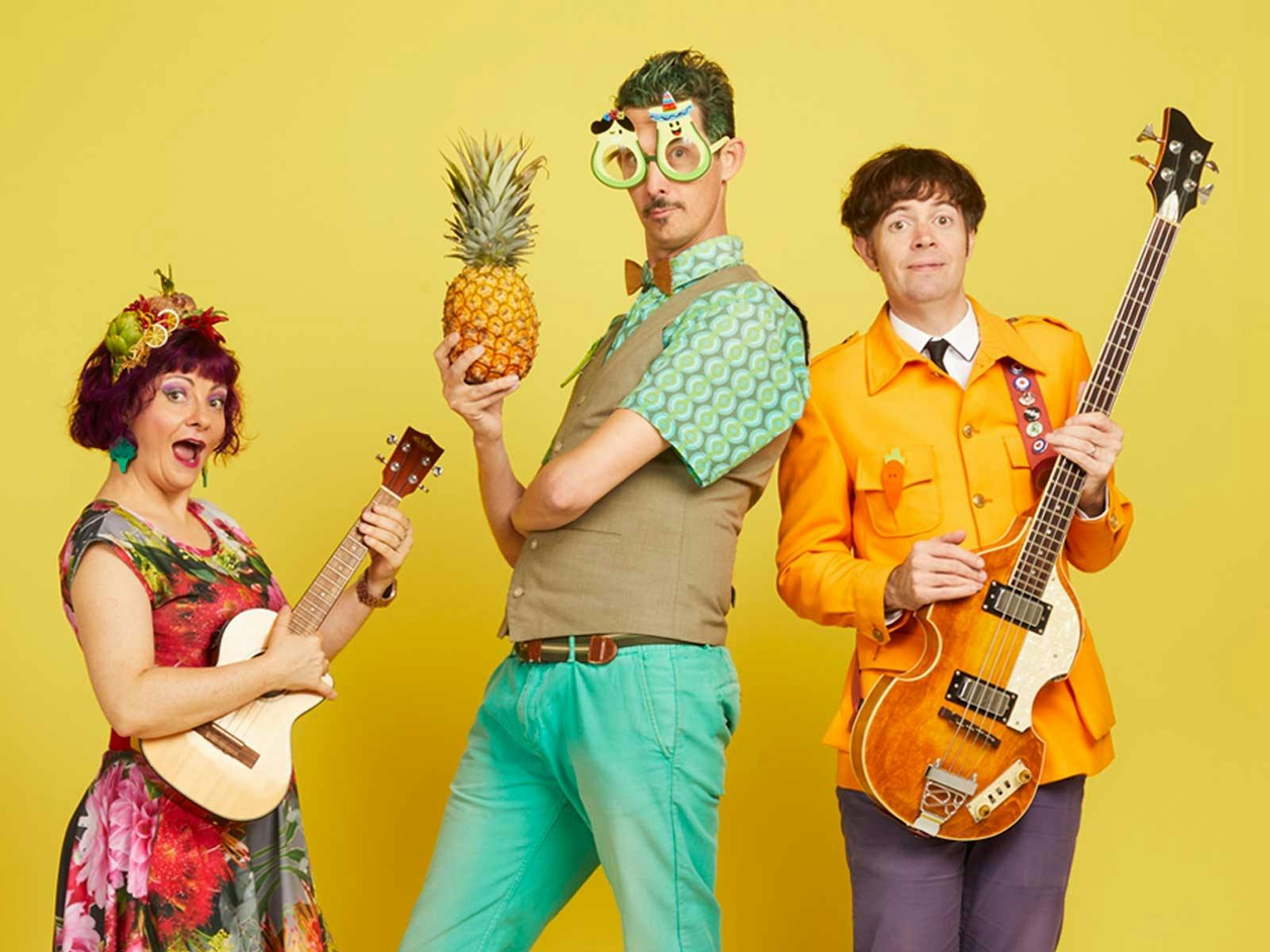 The Vegetable Plot: Pineapple People