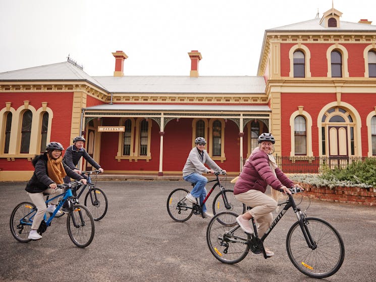 Dunera Museum, Hay