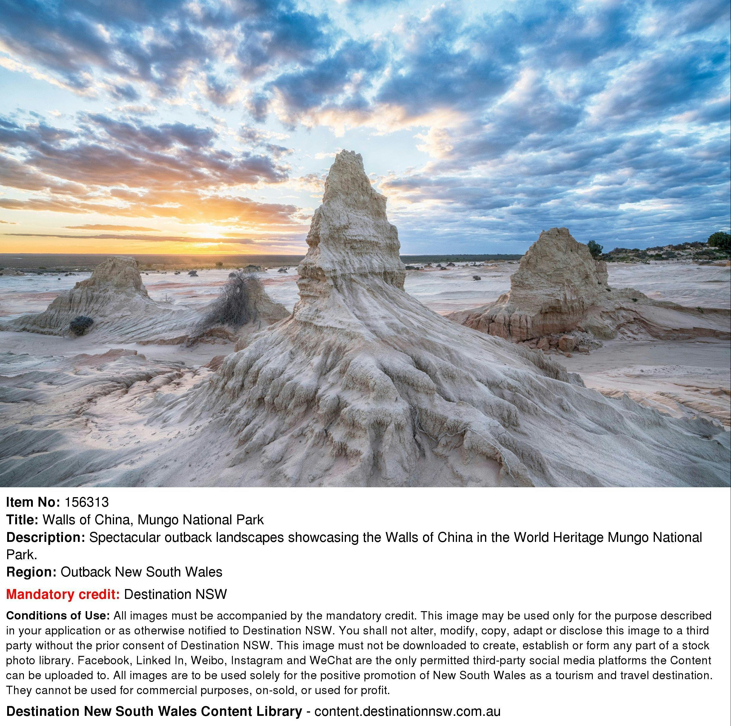 Walls of China, Mungo National Park. Credit: Destination NSW