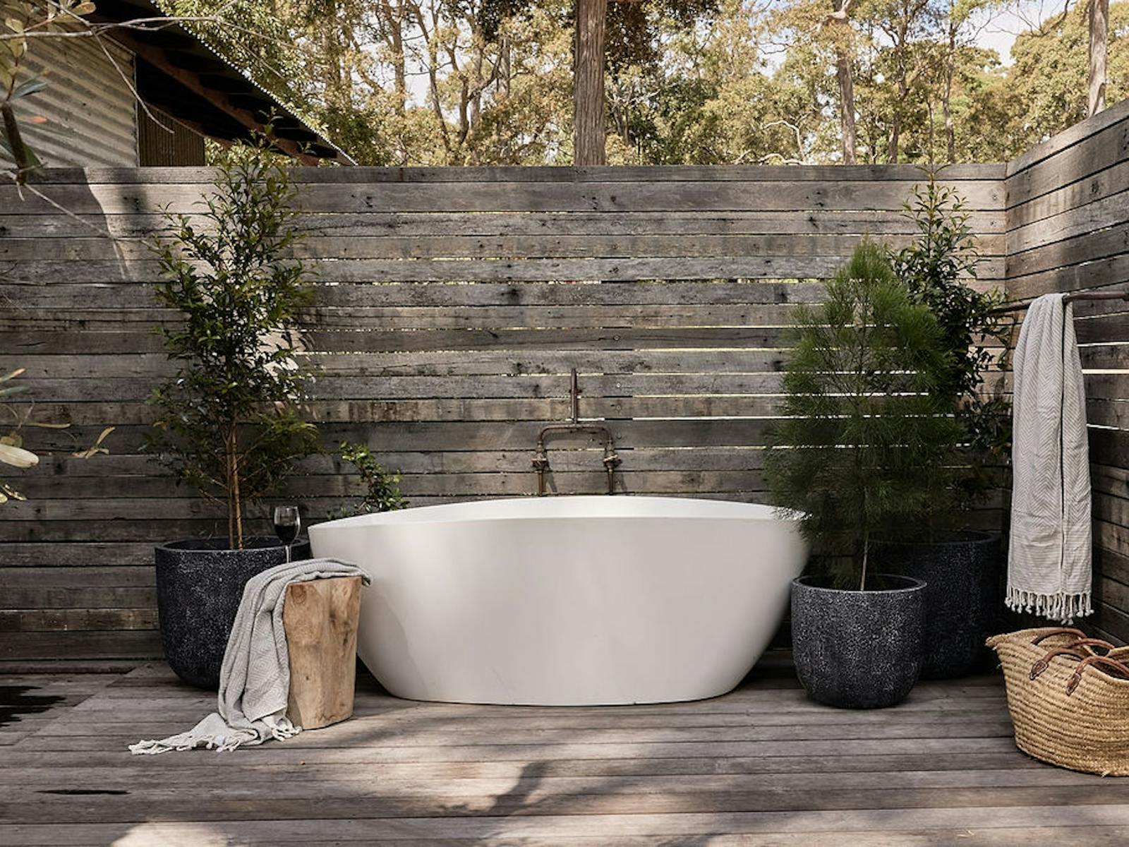 We offer outdoor baths in 2 of our cottages at Worrowing Jervis Bay.