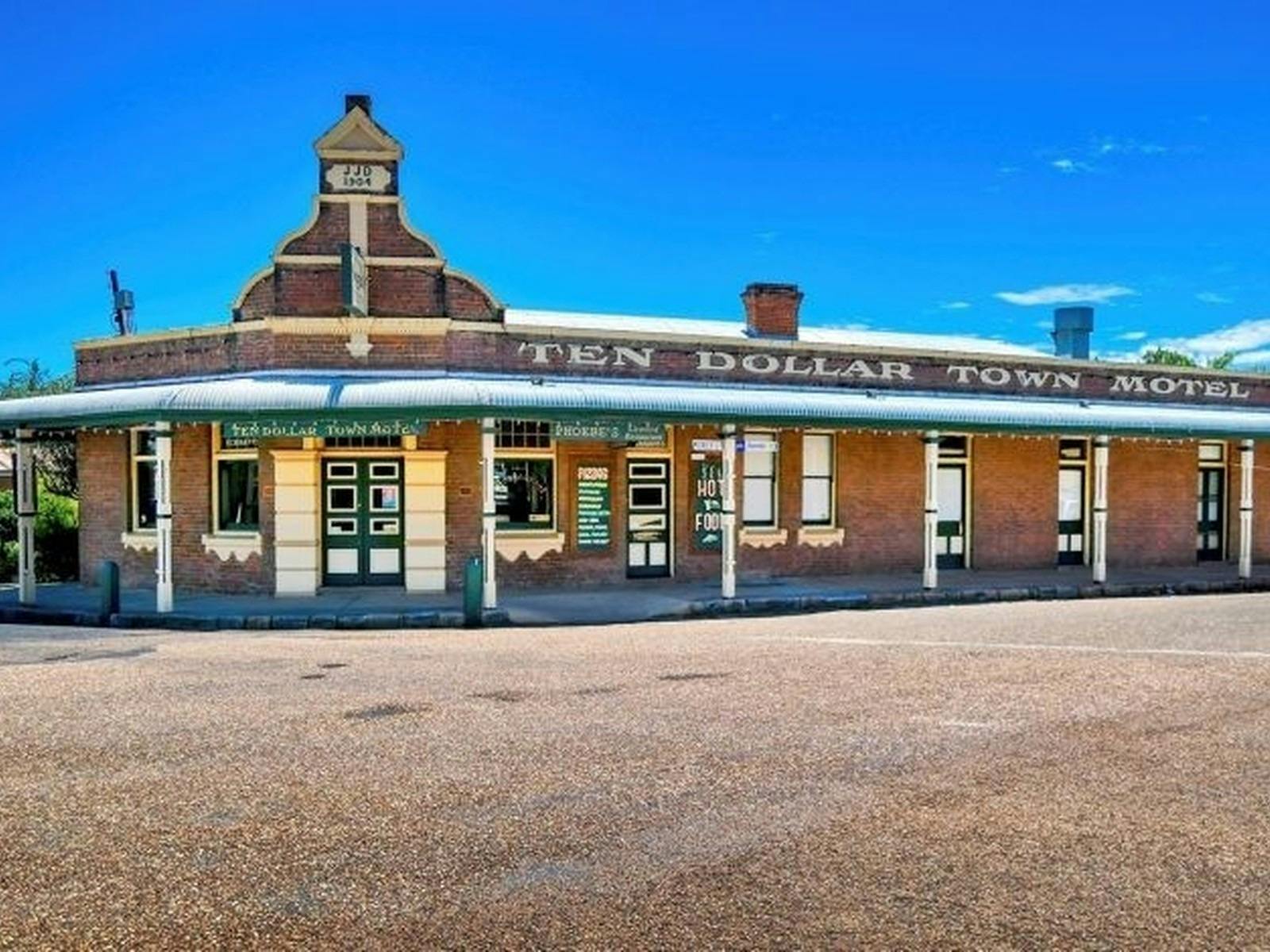 Reception, Ten Dollar Town Motel
