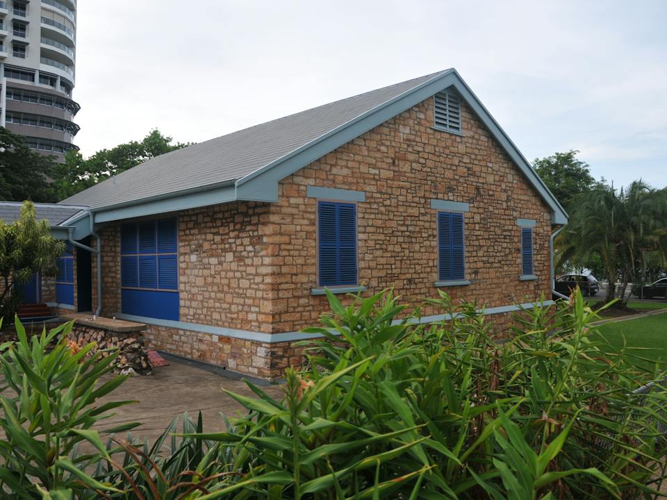 Main building of Lyons Cottage.