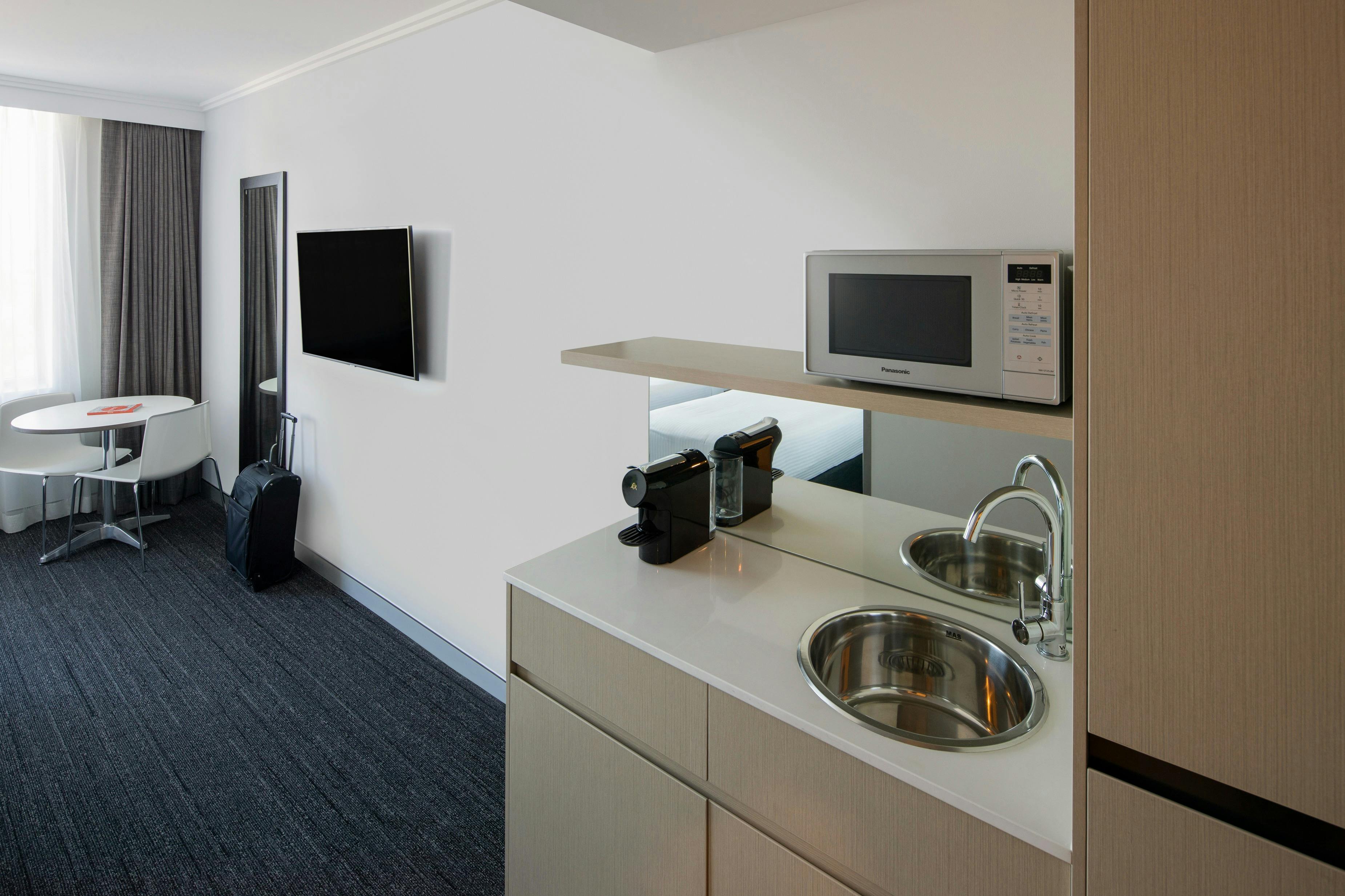 Deluxe room kitchenette