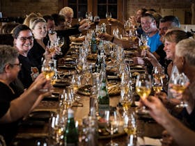 Food & Wine & Raidis Estate