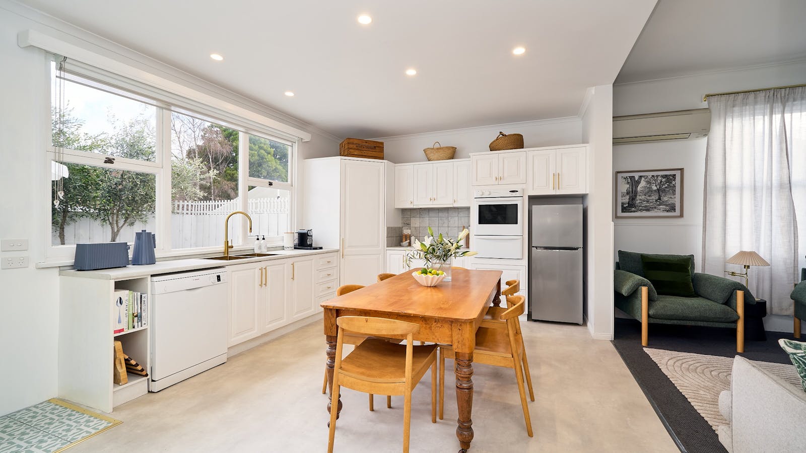 White Cottage West