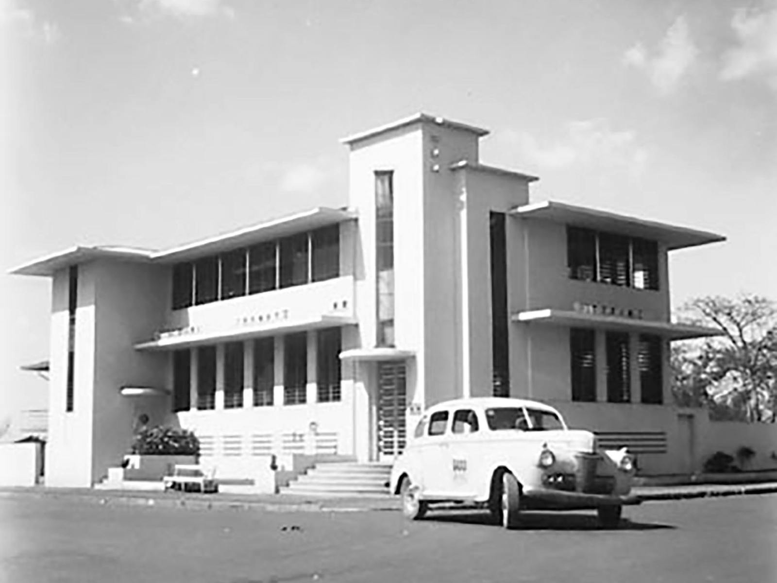 Commonwealth Bank Building, Darwin.