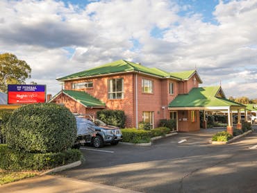 Nightcap at Federal Hotel