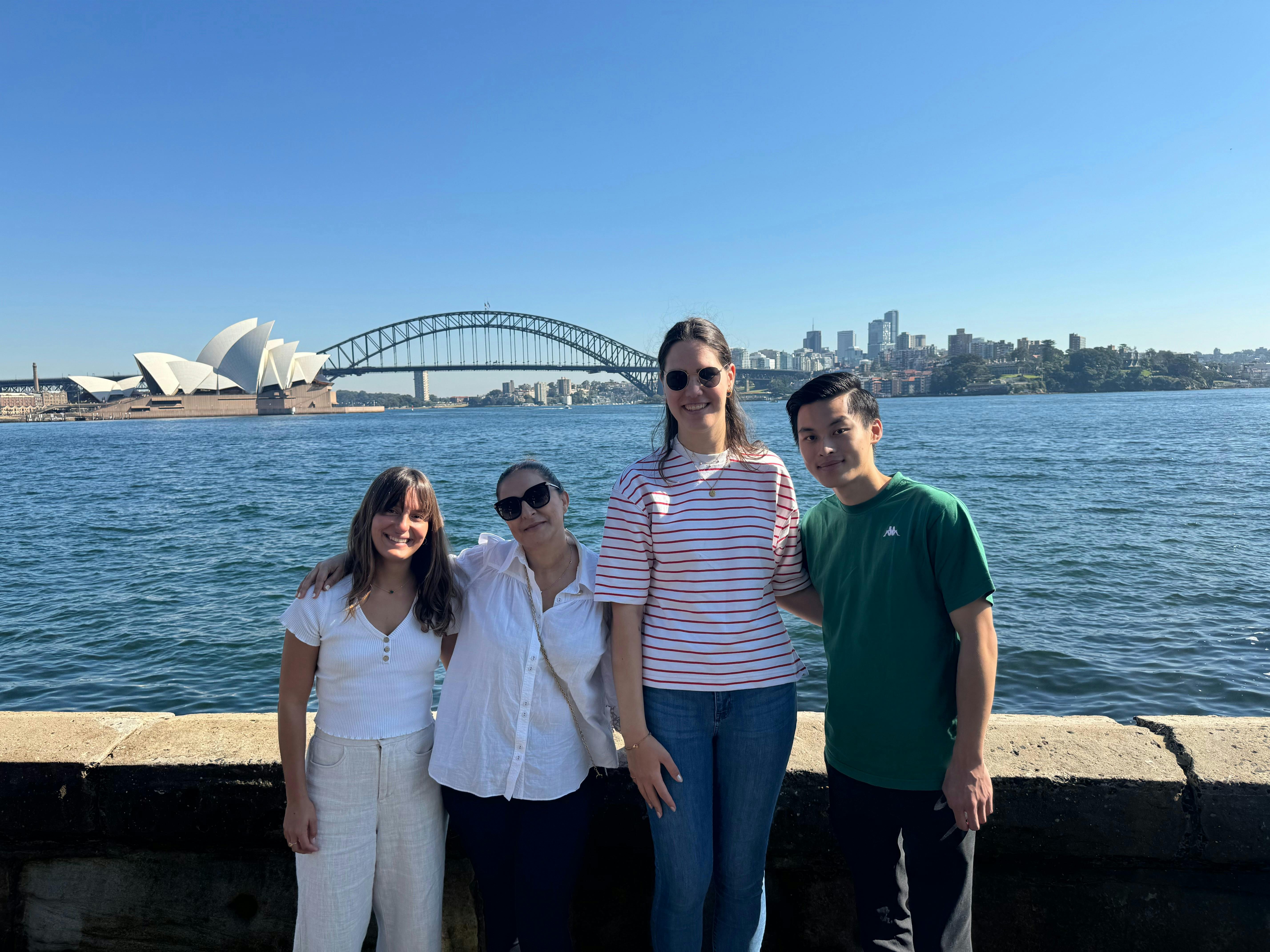 Small Group Sydney 4 Hour Rocks, City & Bondi Tour