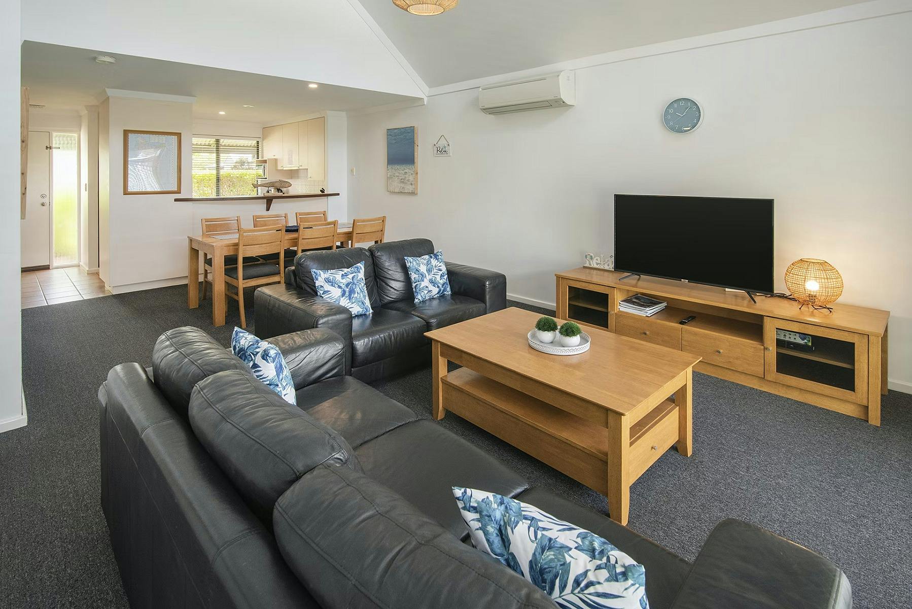 2 Bedroom 2 Bathroom Villa