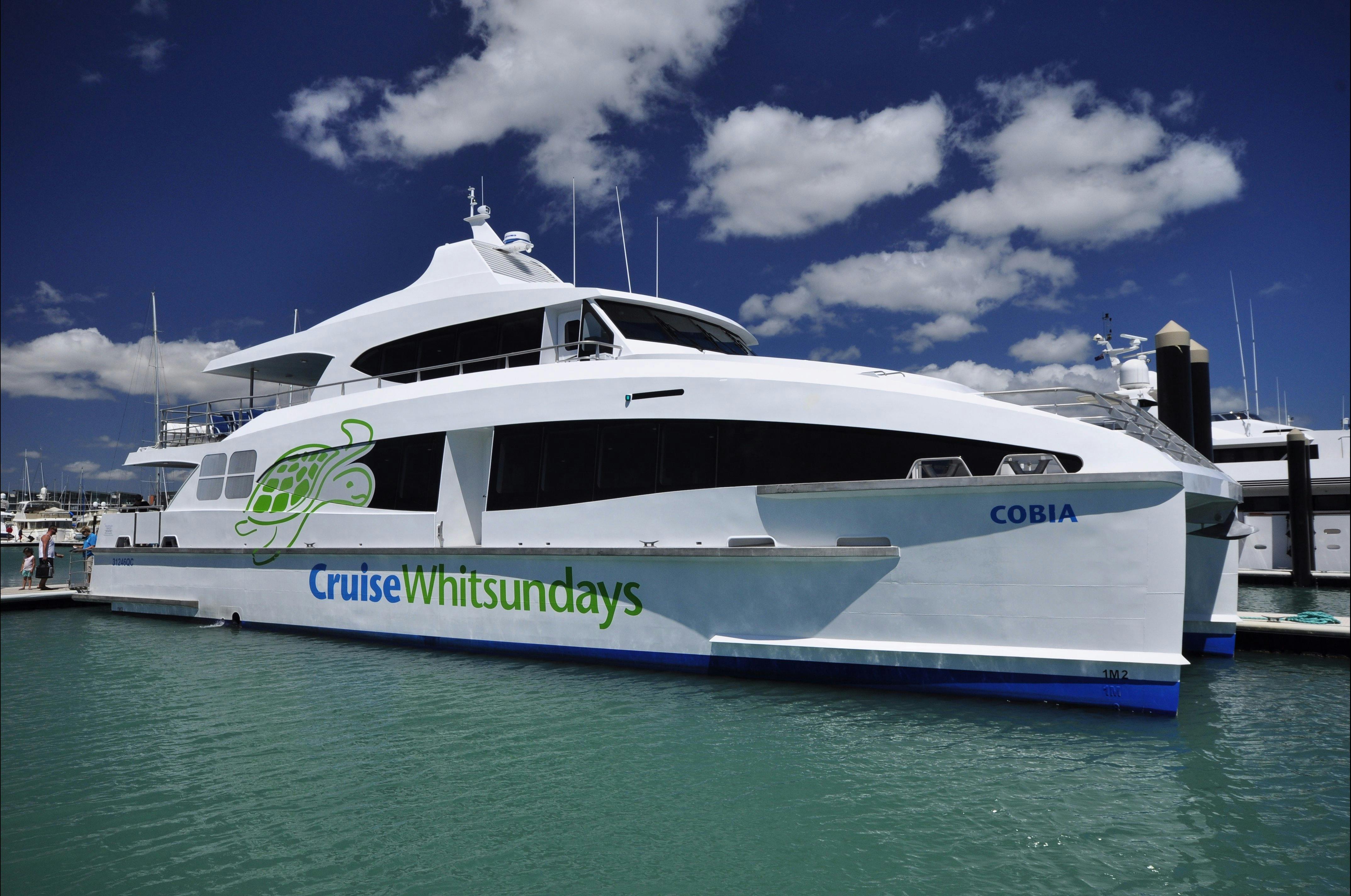 cruise whitsundays