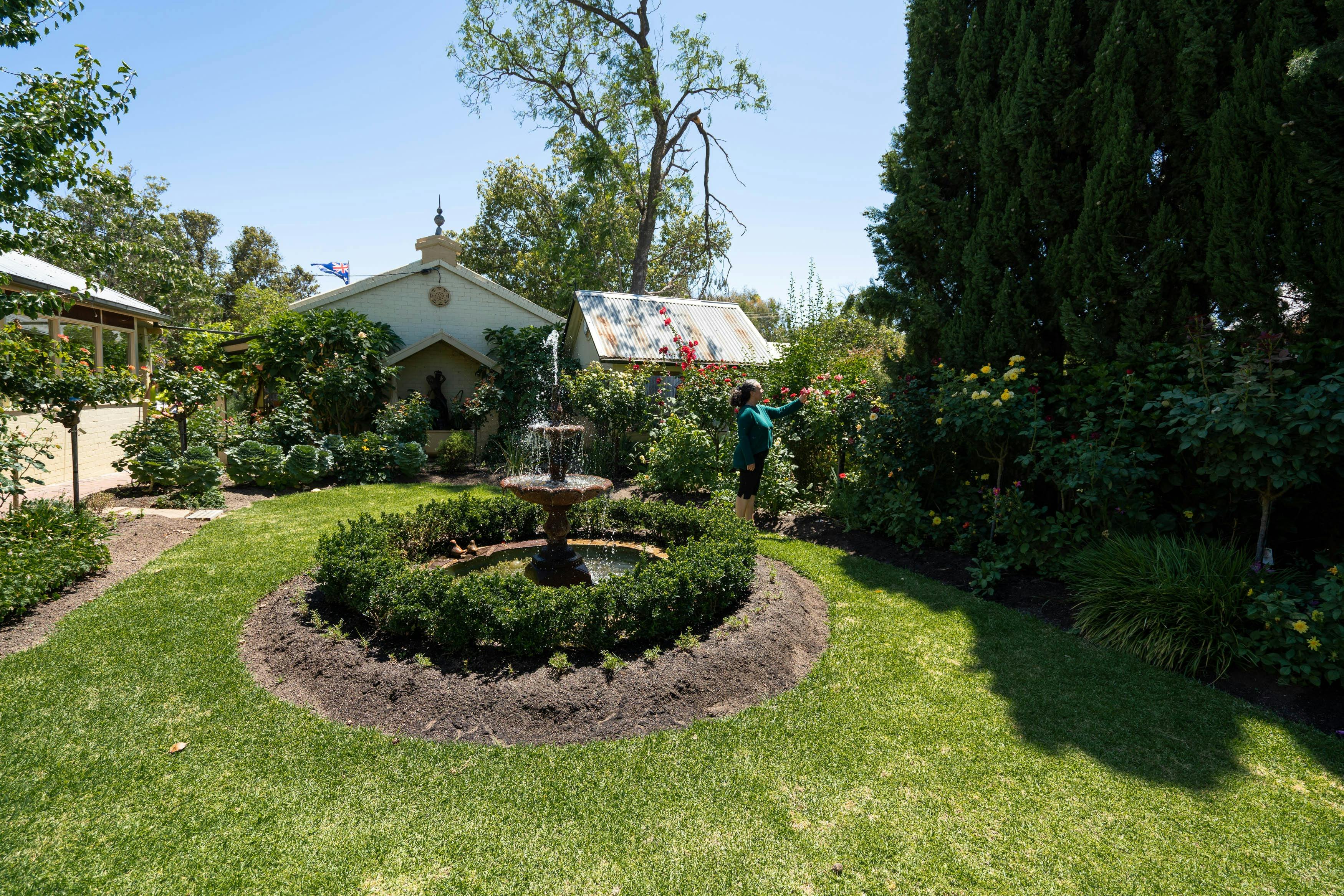 Flora Bank - Historic Home and Gardens