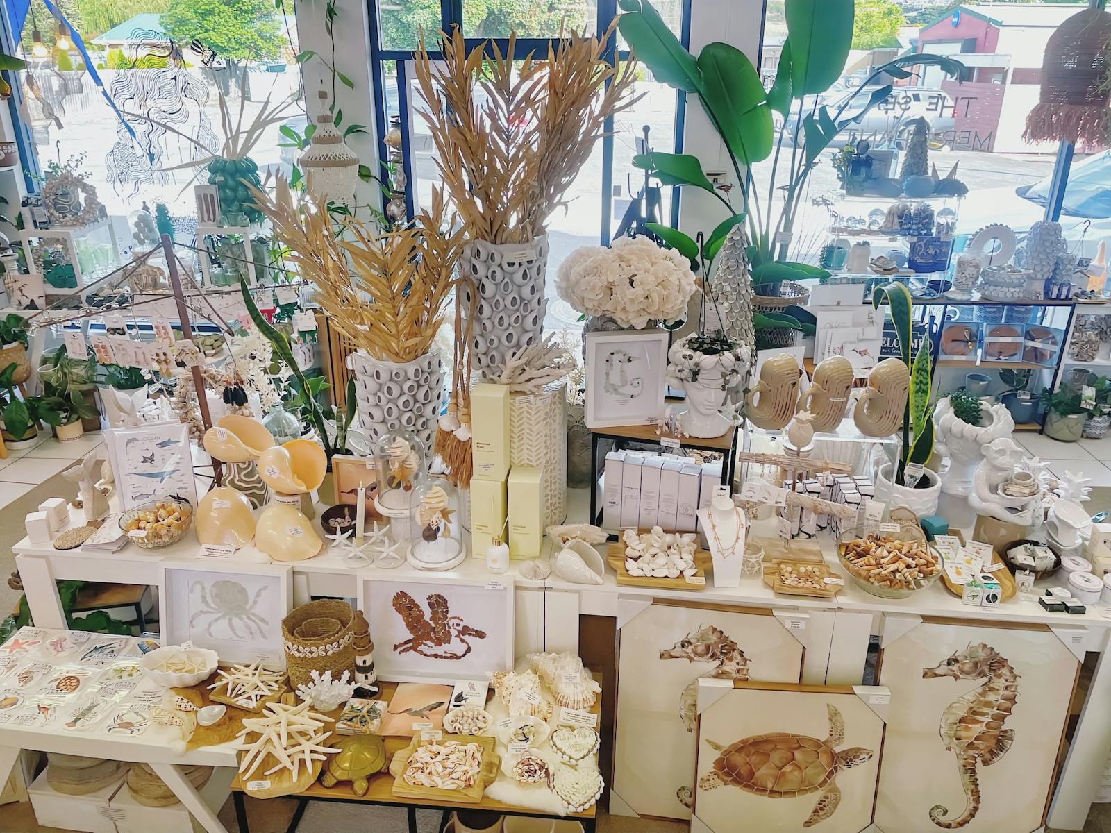 Lovely homewares and gifts in The Sea Merchant Penguin. Visually stunning homewares and gifts Beachy