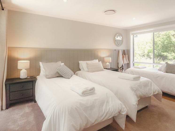 Hillgate Berry Luxury Accommodation - Bedroom One