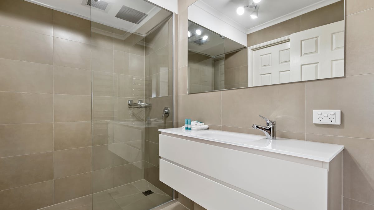 2 Bedroom bathroom