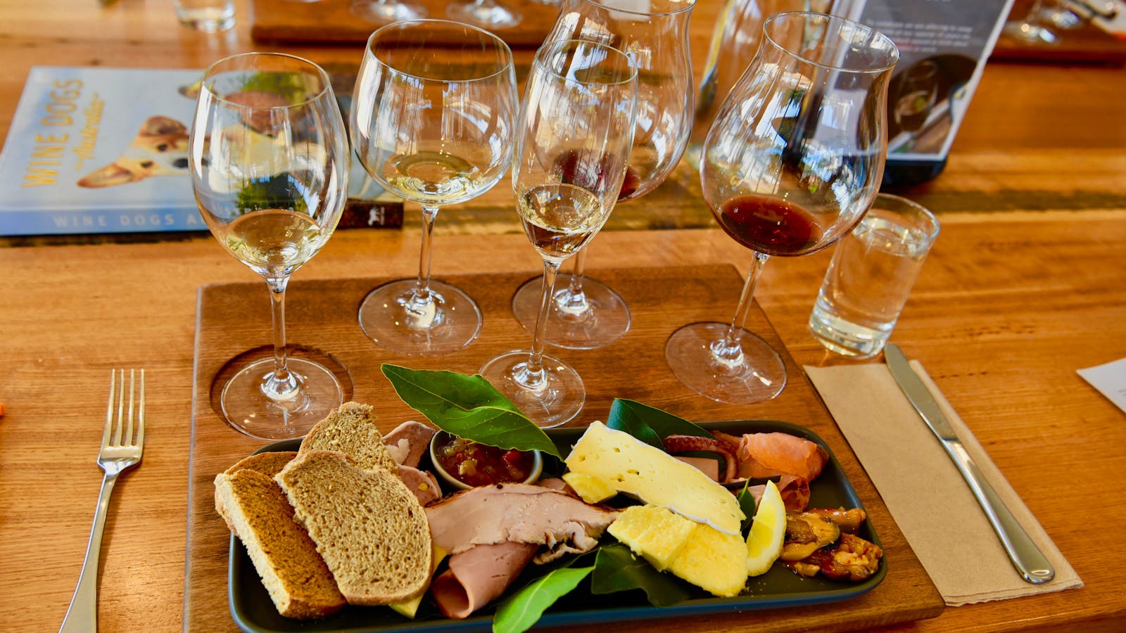 Fun Tassie Tours lunch with wine tastings.