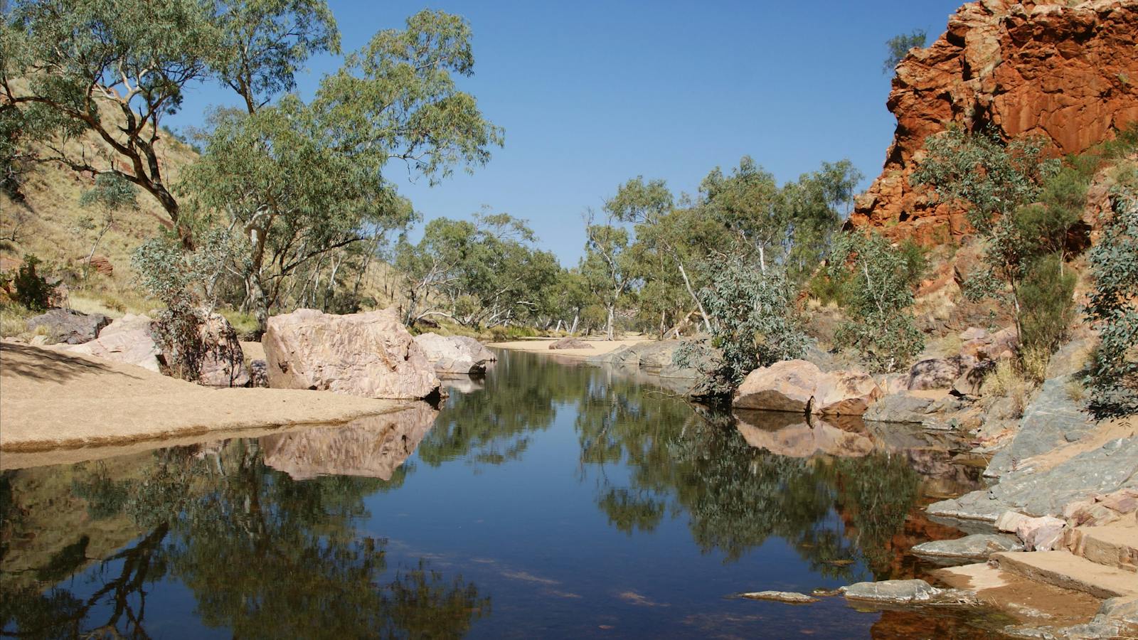 Larapinta Trail