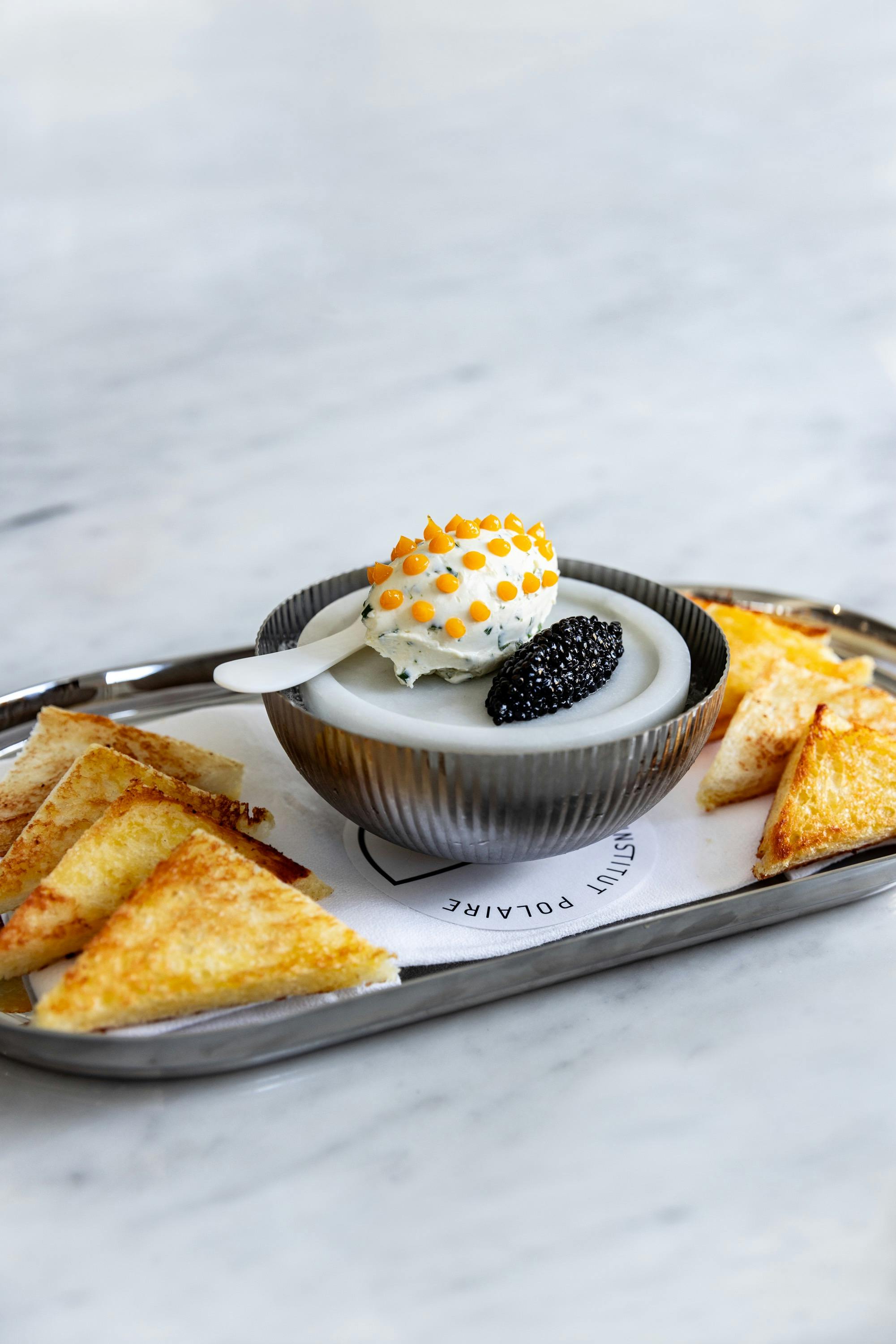 Institut Polaire restaurant caviar service