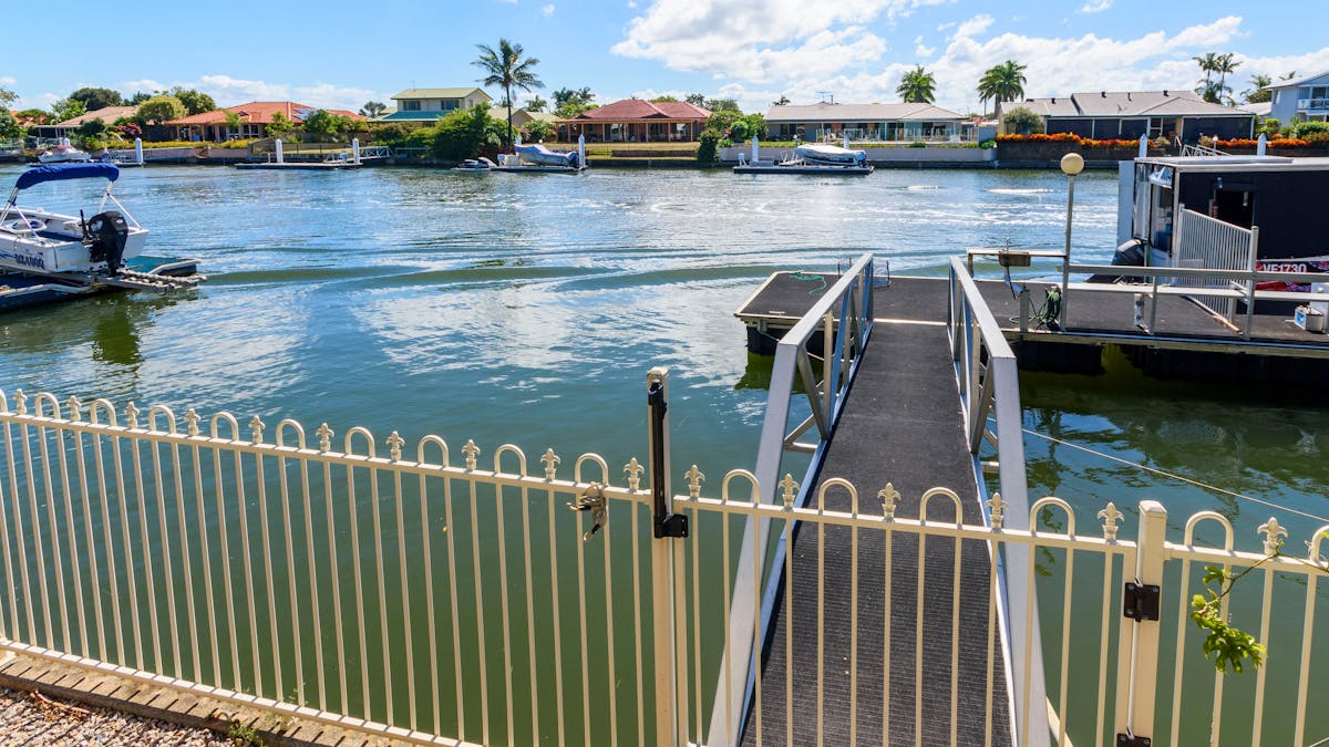 Pontoon
