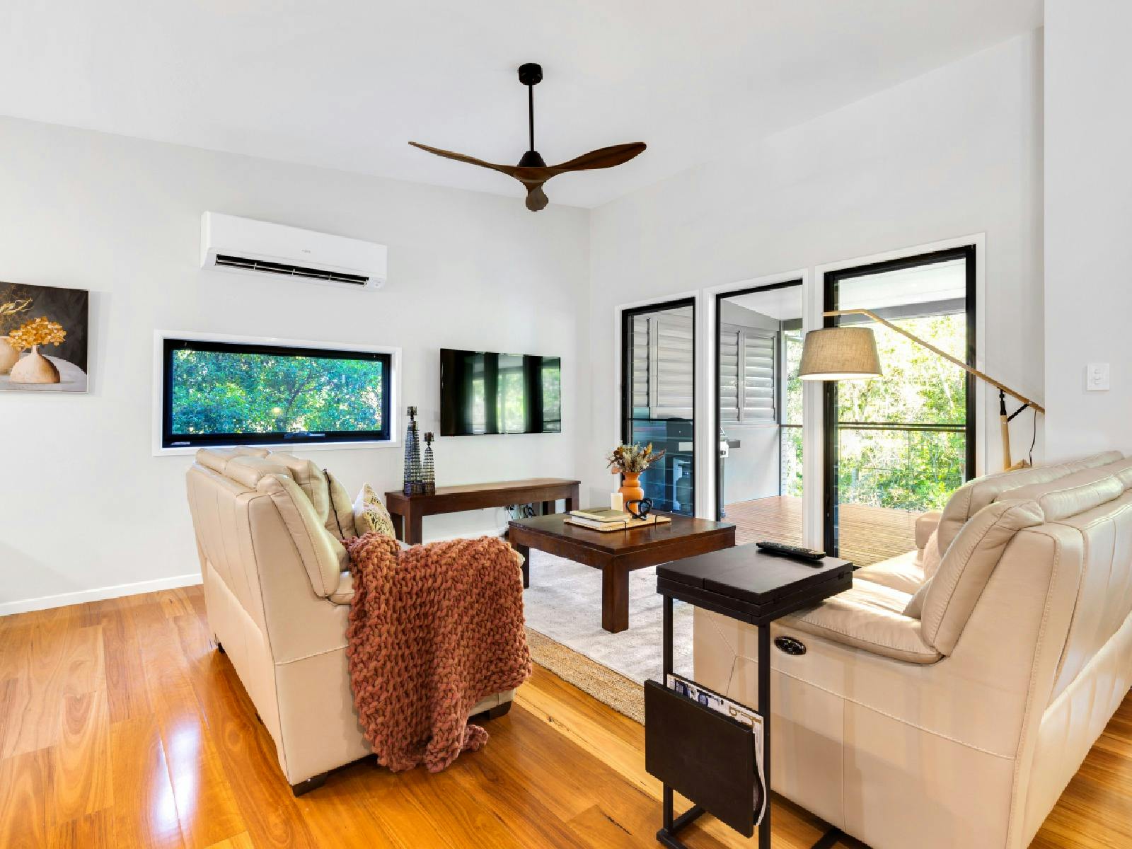 Lounge area with Smart TV