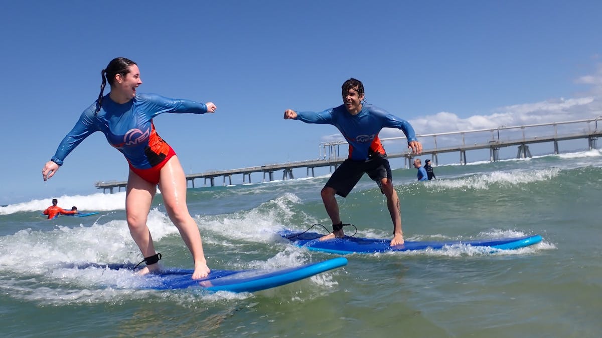 2 Friends riding the same wave!