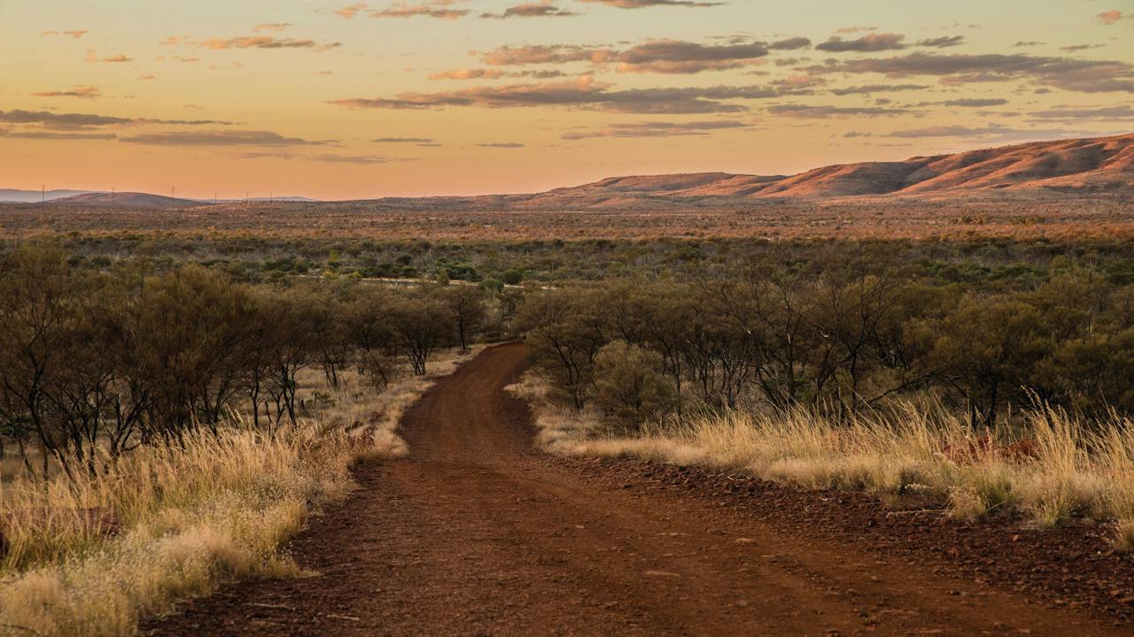 Road from Tom Price to Karijini National Park