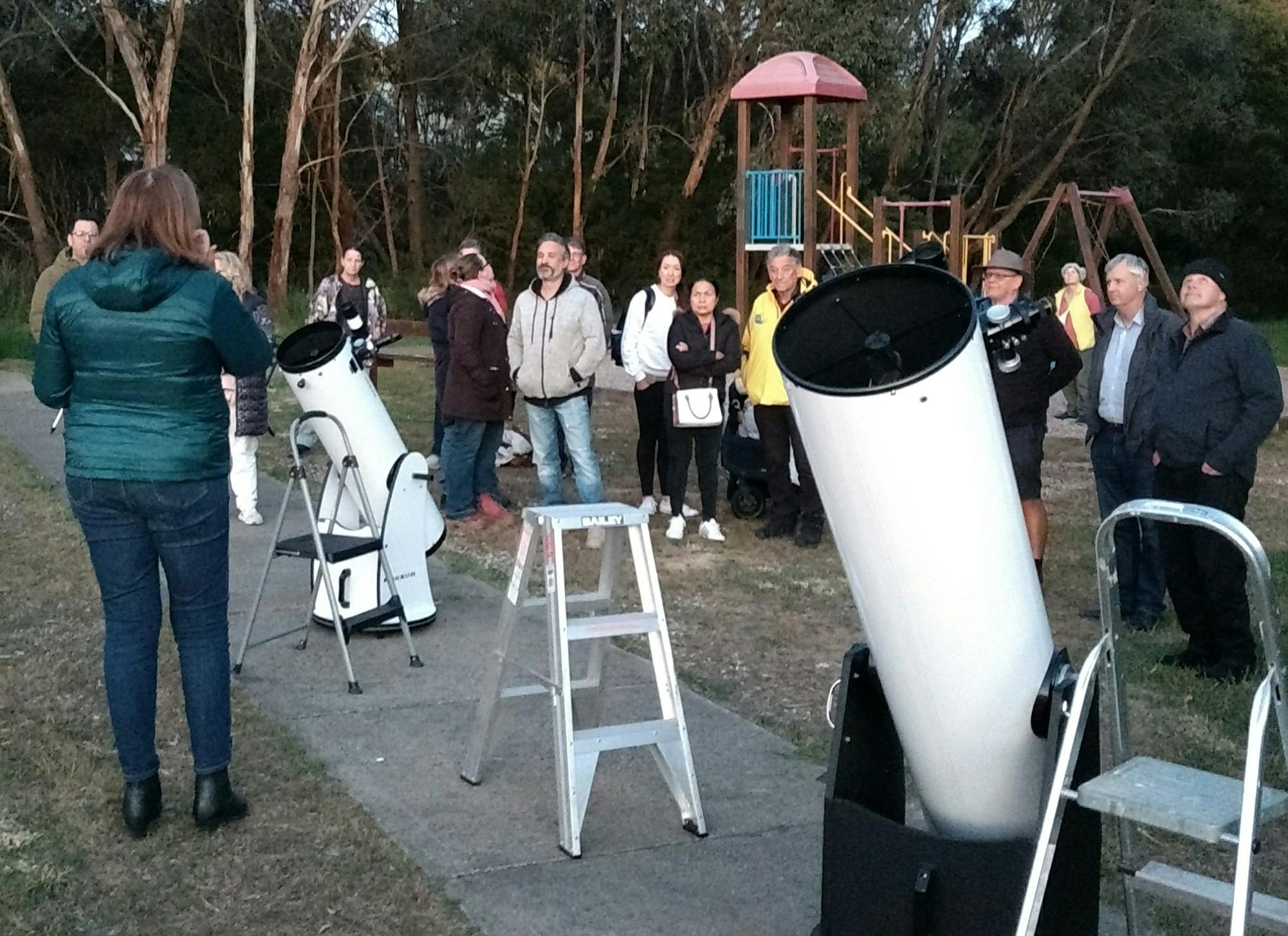 Sy=targazing November 2023