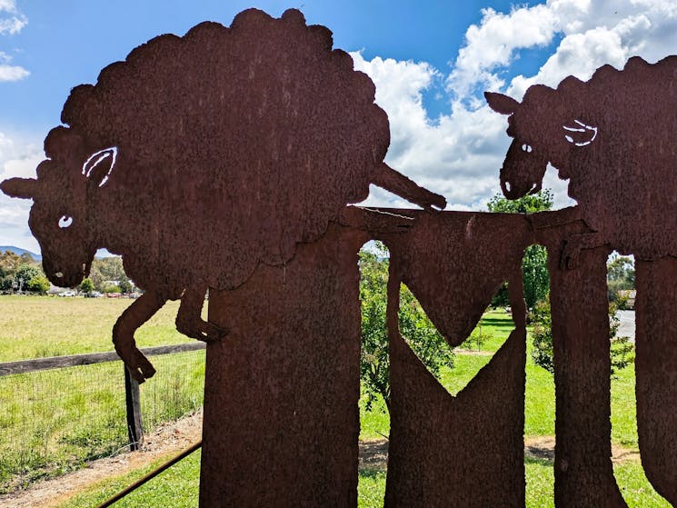 Murrurundi entry sign sculpture with sheep