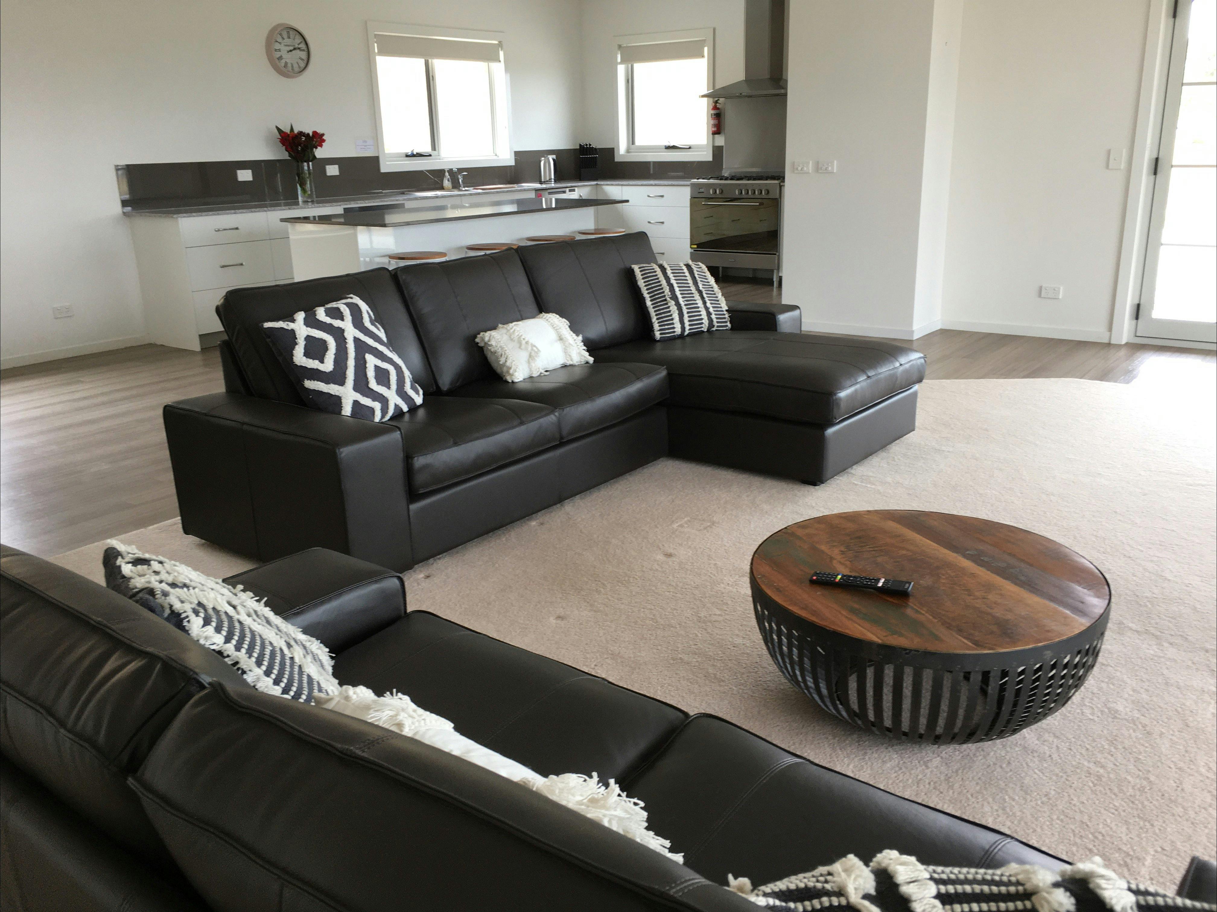 Open Plan Living Room & Kitchen