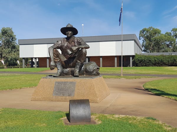The Famous Cunnamulla Fella