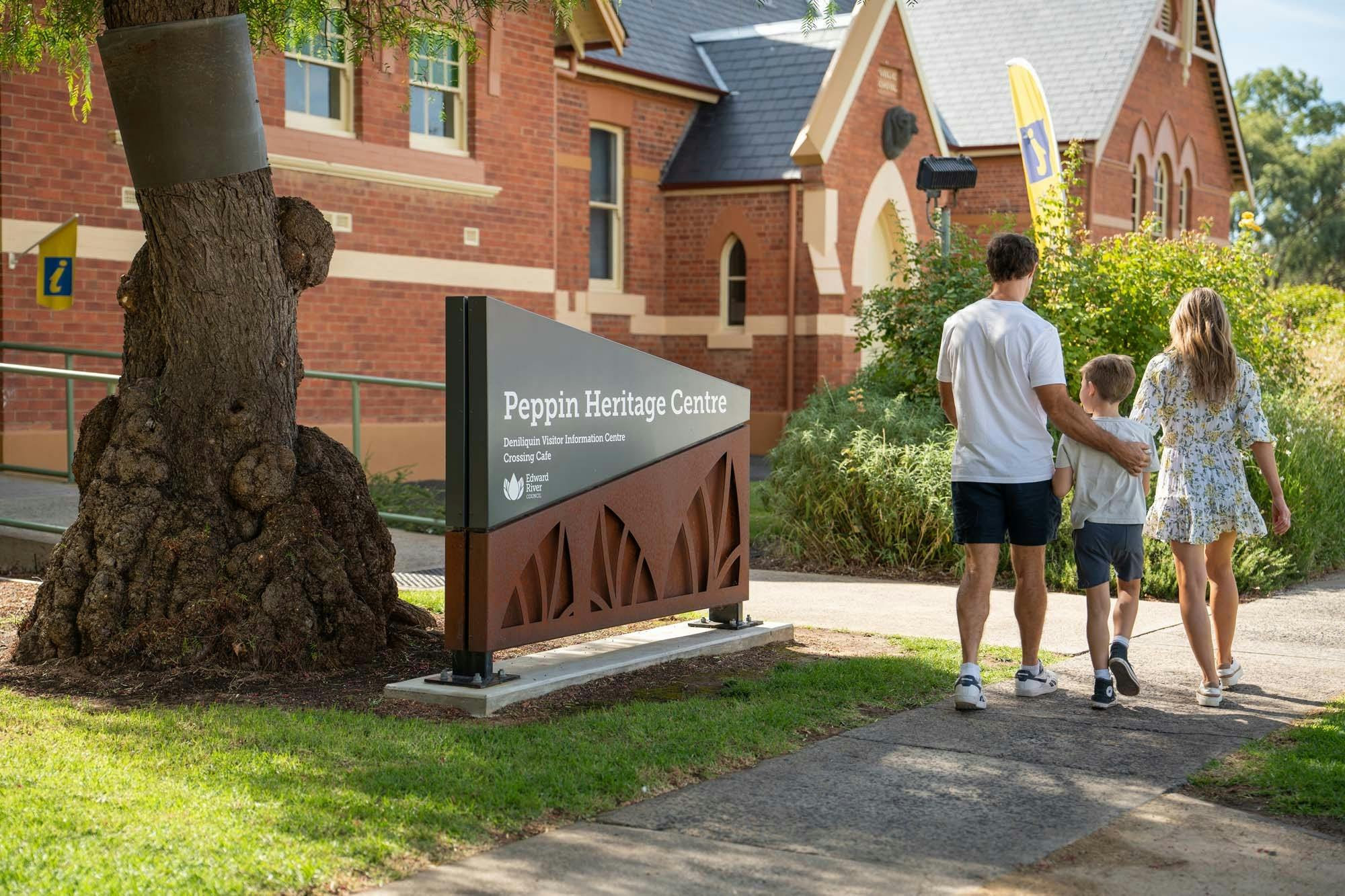 Visitor Centre - Deniliquin