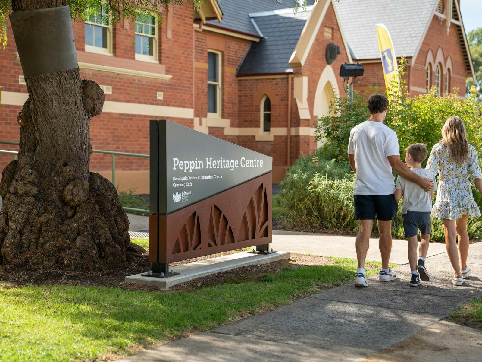 Visitor Centre - Deniliquin