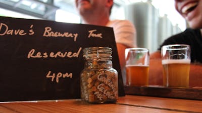 Table reservation sign