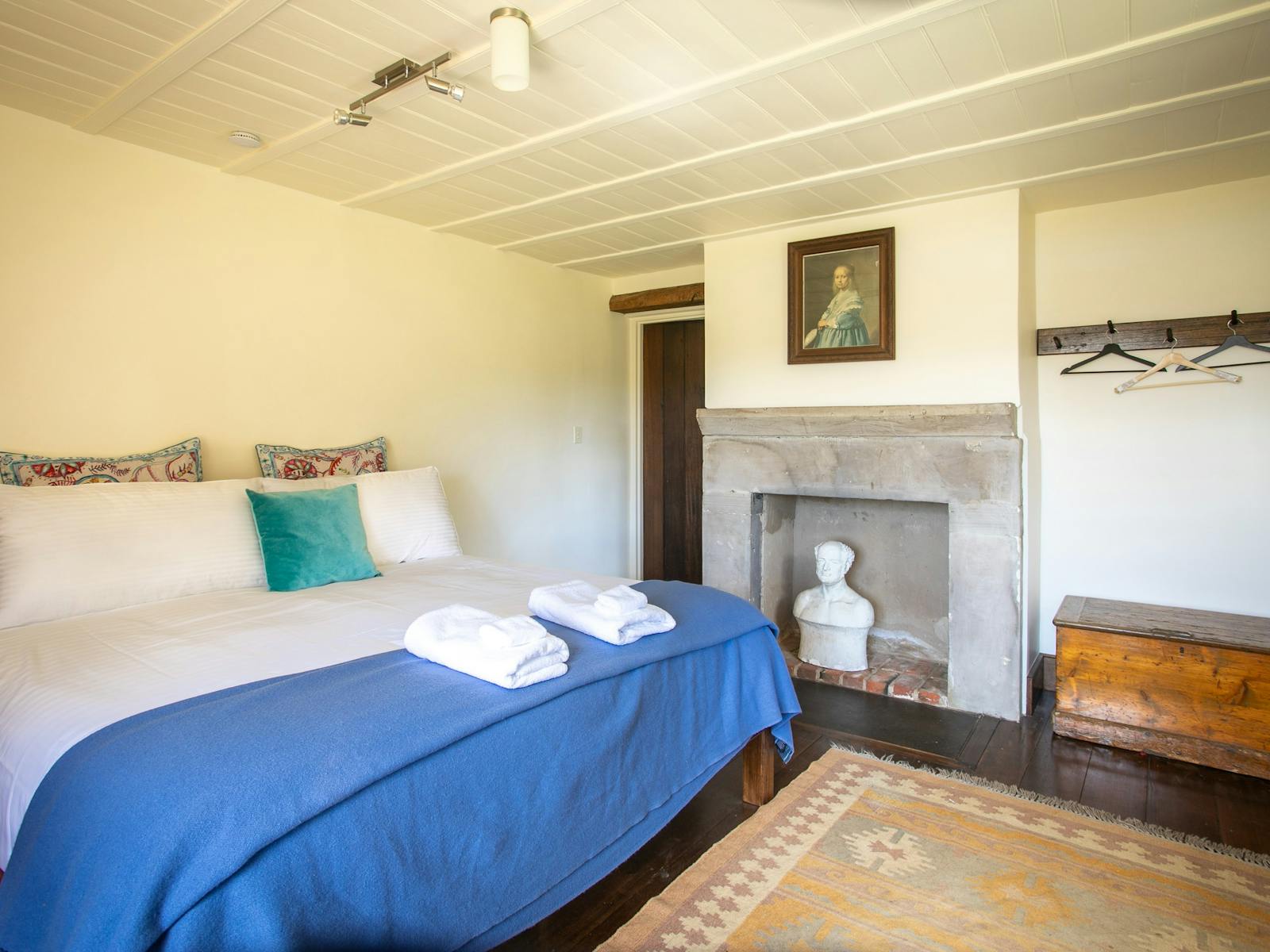 Main bedroom with King sized bed.