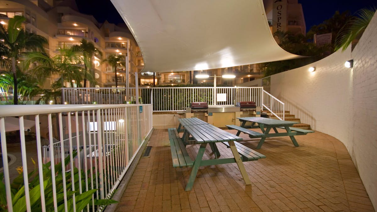 Osprey Apartments Barbecue Area