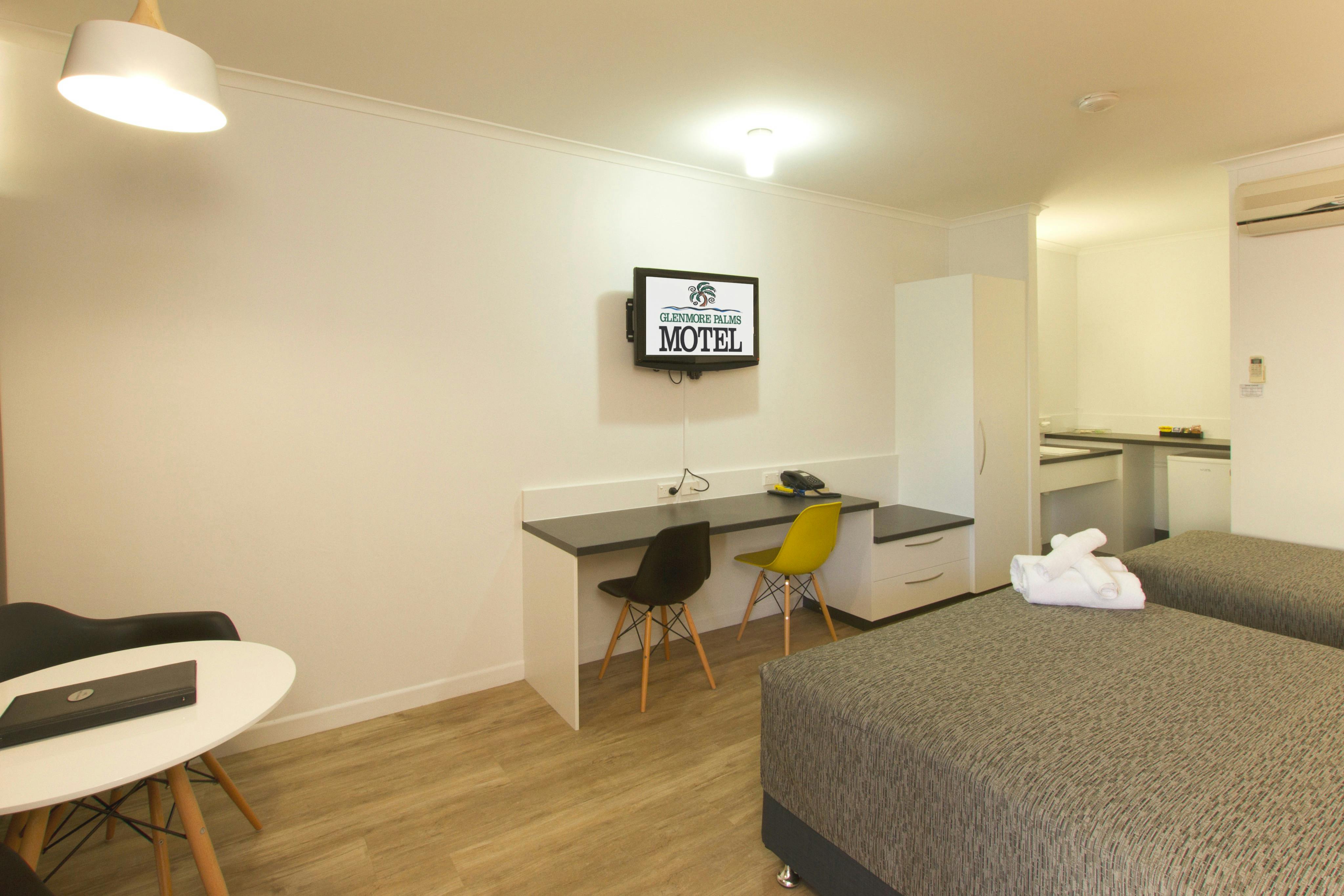 Glenmore Palms Motel