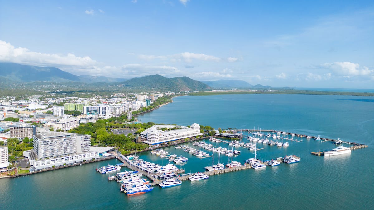 Cairns Great Barrier Reef - Yacht Charters Queensland YOTSPACE