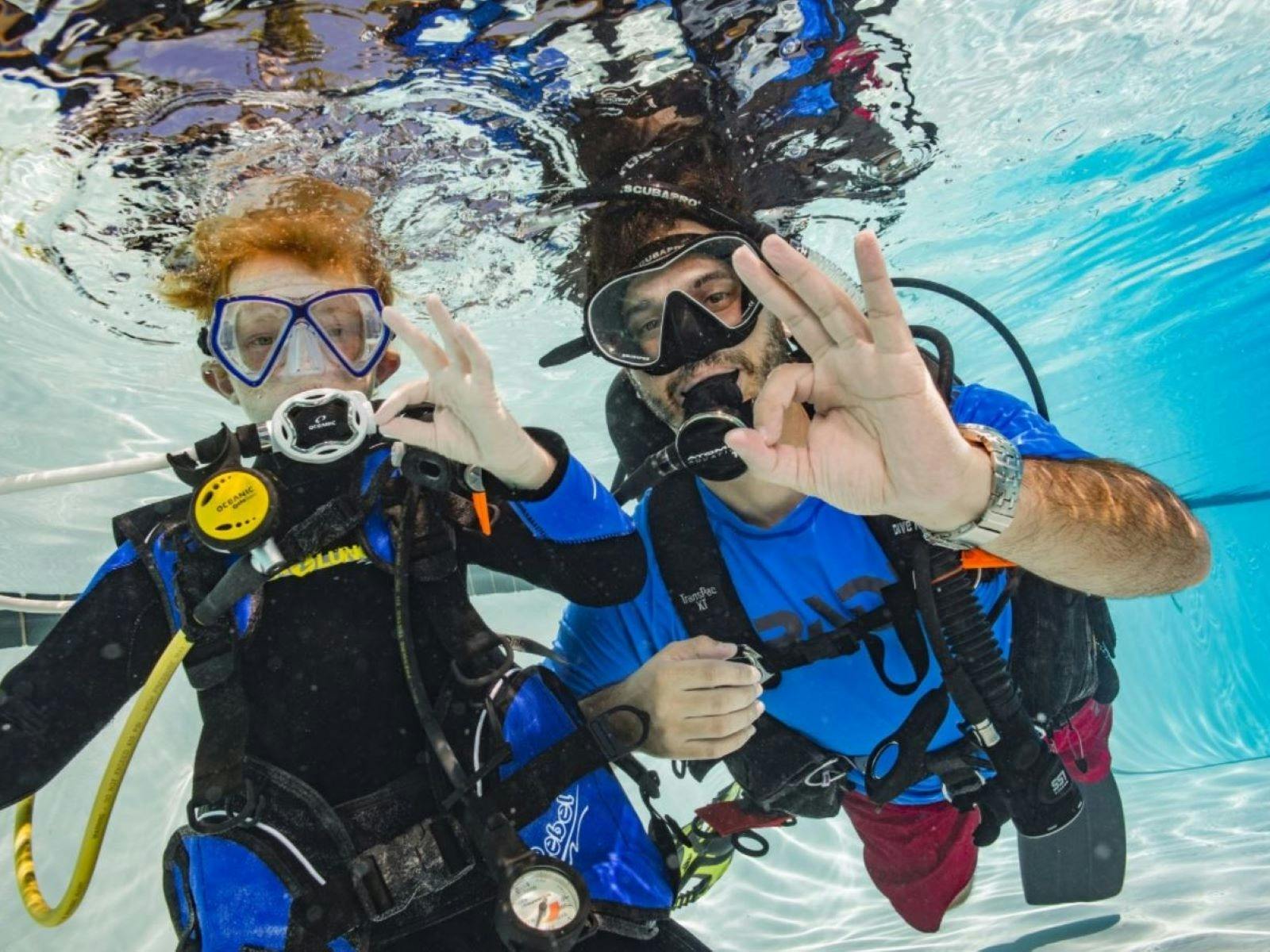divers divers