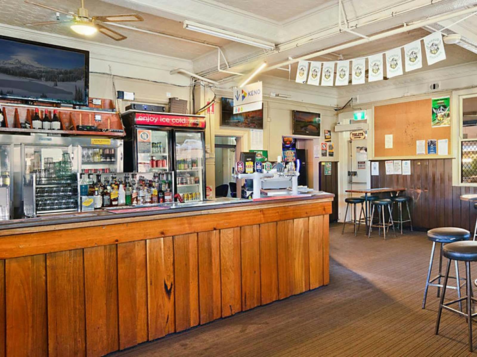 Central Hotel Public Bar