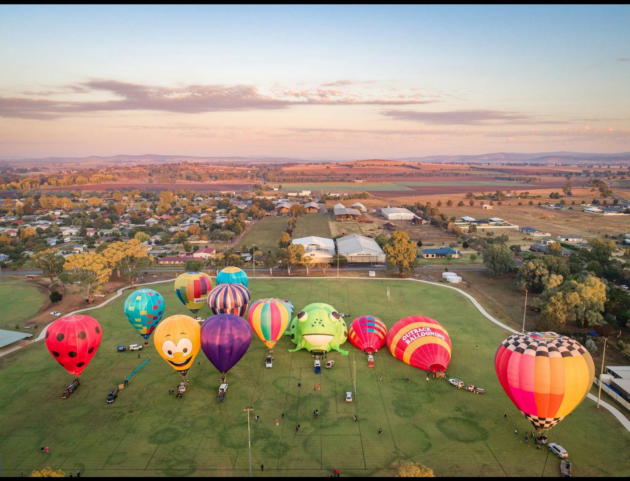 Flights at Canowindra Balloon Challenge and Festival