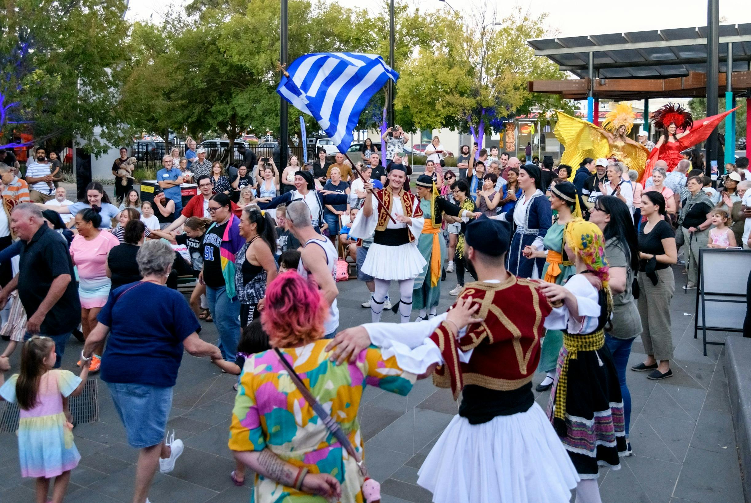 Melton Night Market - dancing
