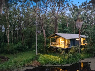Diamond Waters Treehouse Retreat