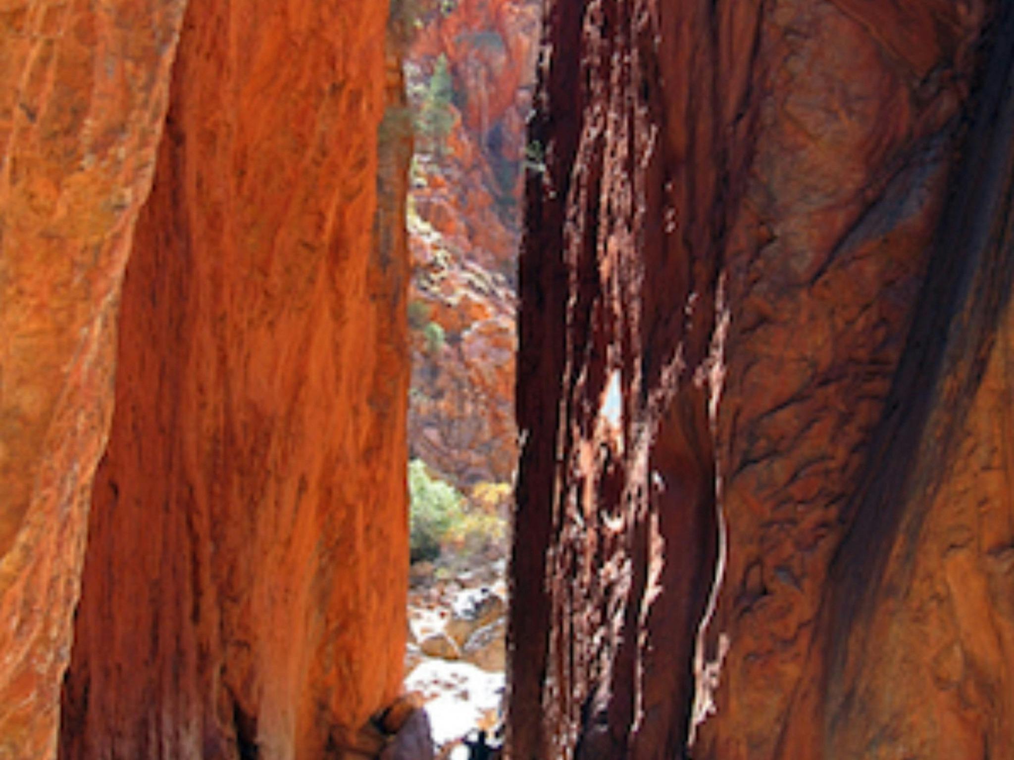 Serpentine Gorge Lookout, Ellery Big Hole & Standley Chasm