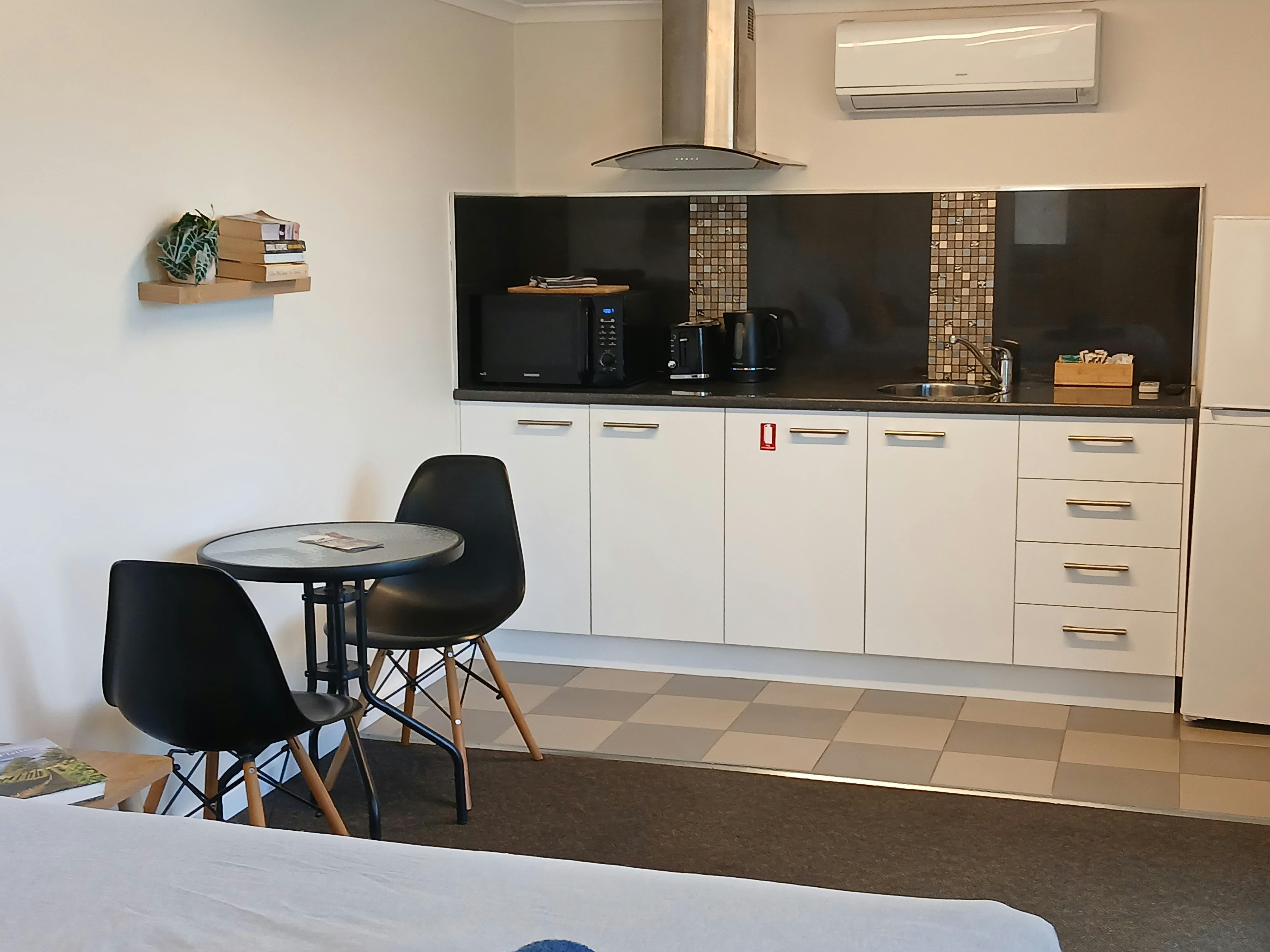 Prosecco Cabin Kitchen