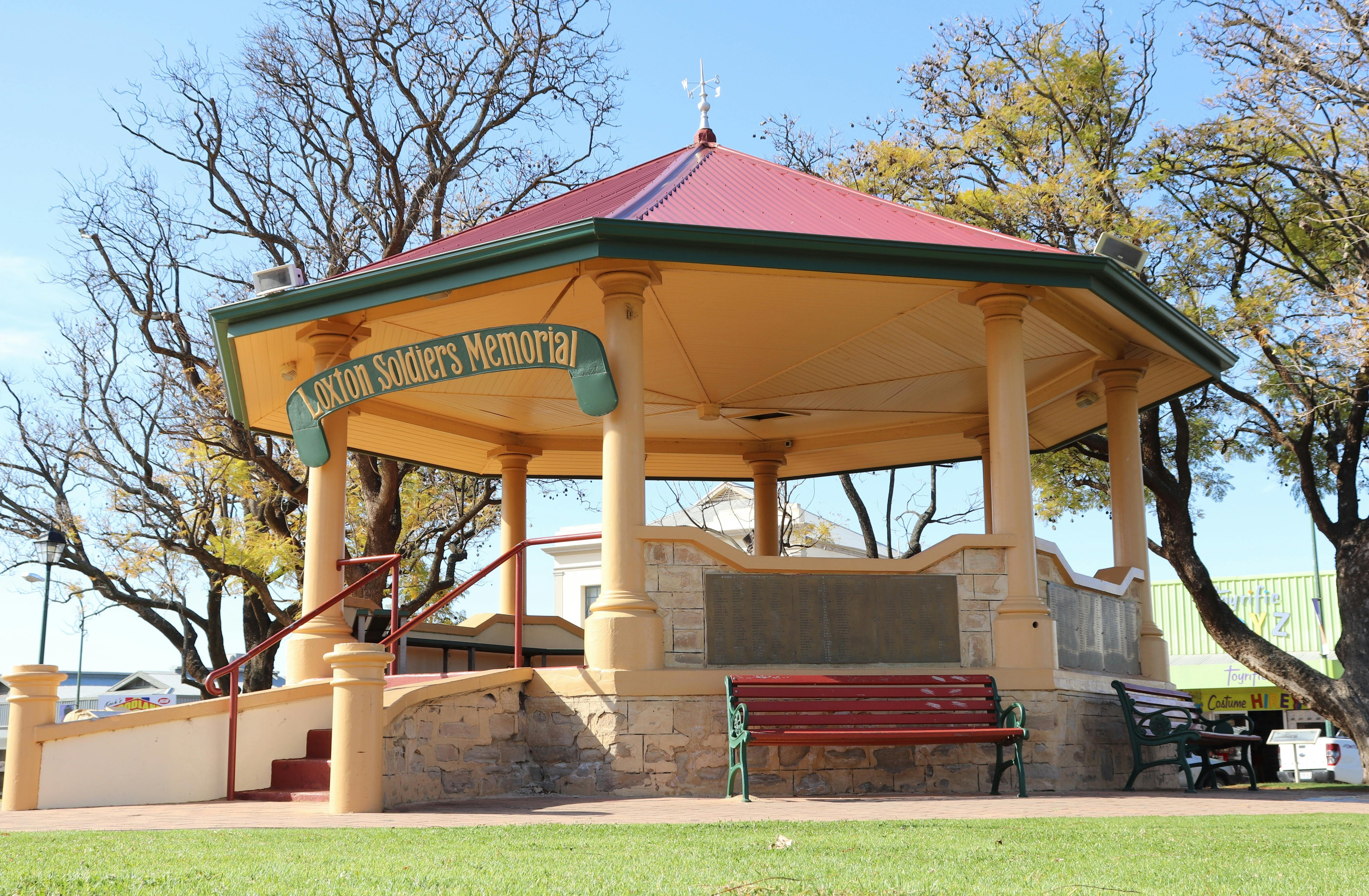 Loxton Soldiers Memorial Rotunda