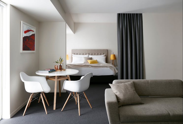 Deluxe Studio Suite Twin