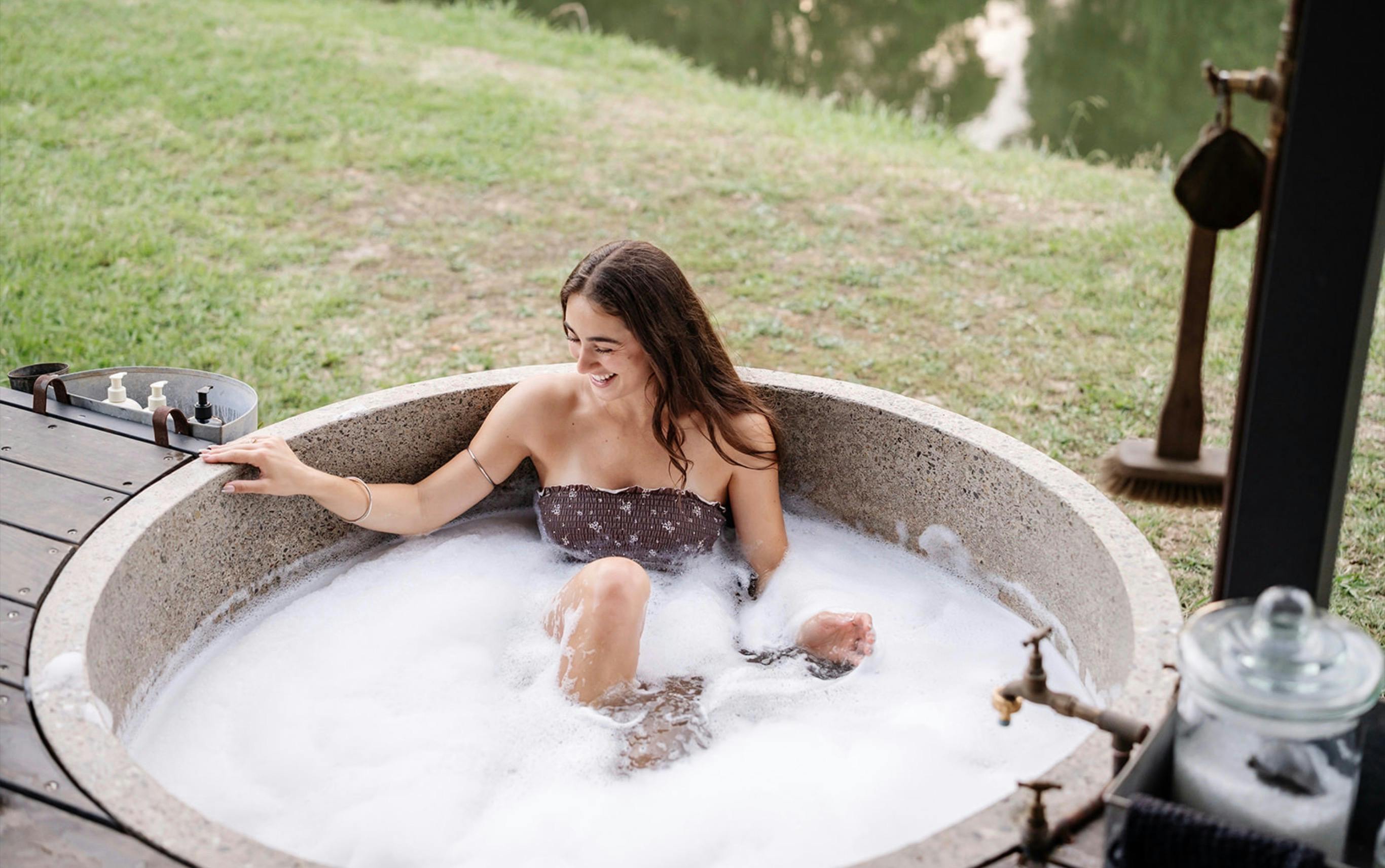 Bath under the stars