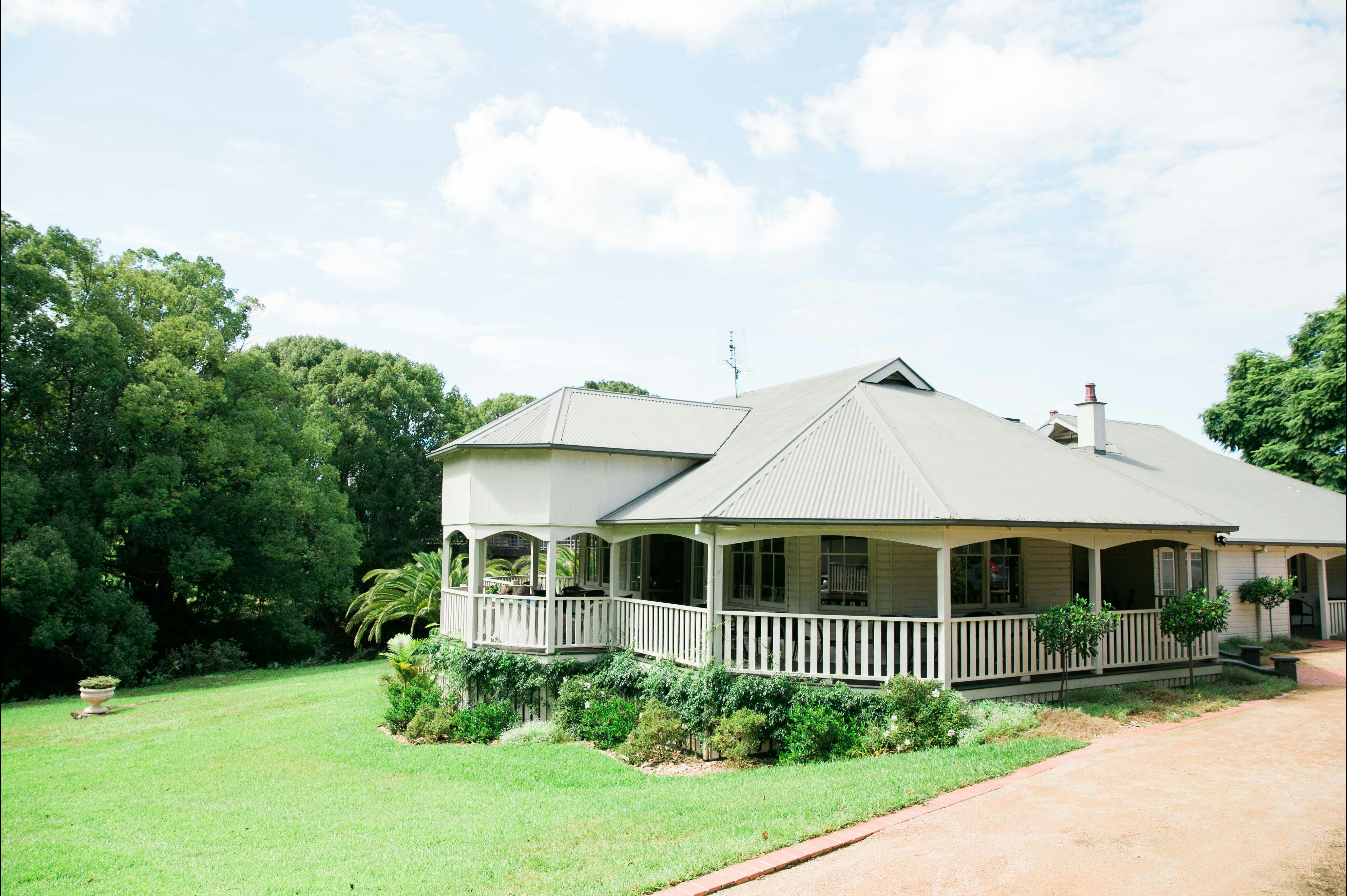 Bangalow Guesthouse NSW Holidays & Things to Do